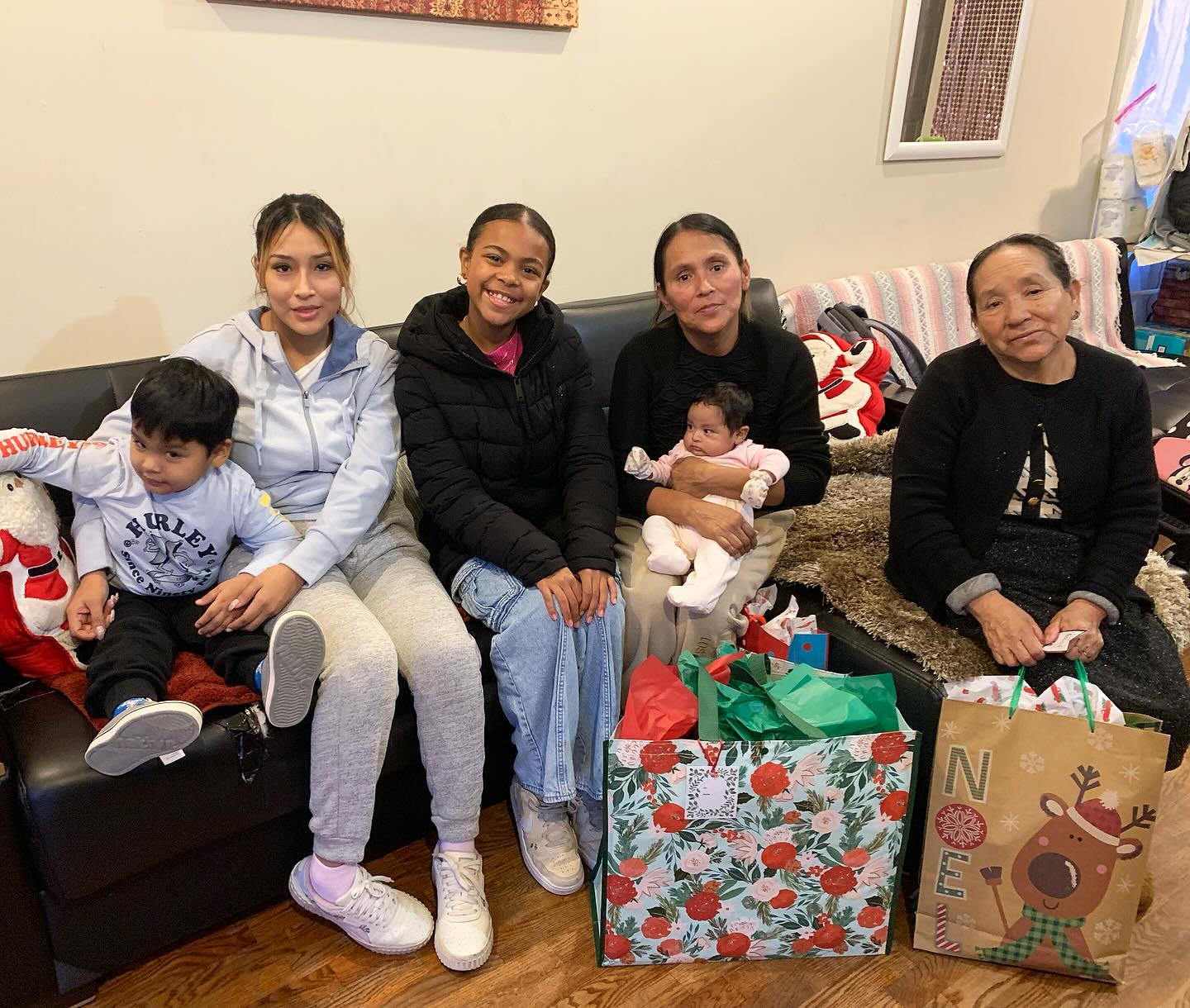 This holiday season, Project Beautiful brought holiday cheer to women and children receiving supportive services through @oasispatersonnj These women, like Maria, Jasmine and Amalia (pictured), continue to overcome obstacles and difficult circumstances to provide what they can for their families. Project Beautiful was thrilled to make their holiday season a little brighter and celebrate their stories of resilience! Happy Holidays! ❤️