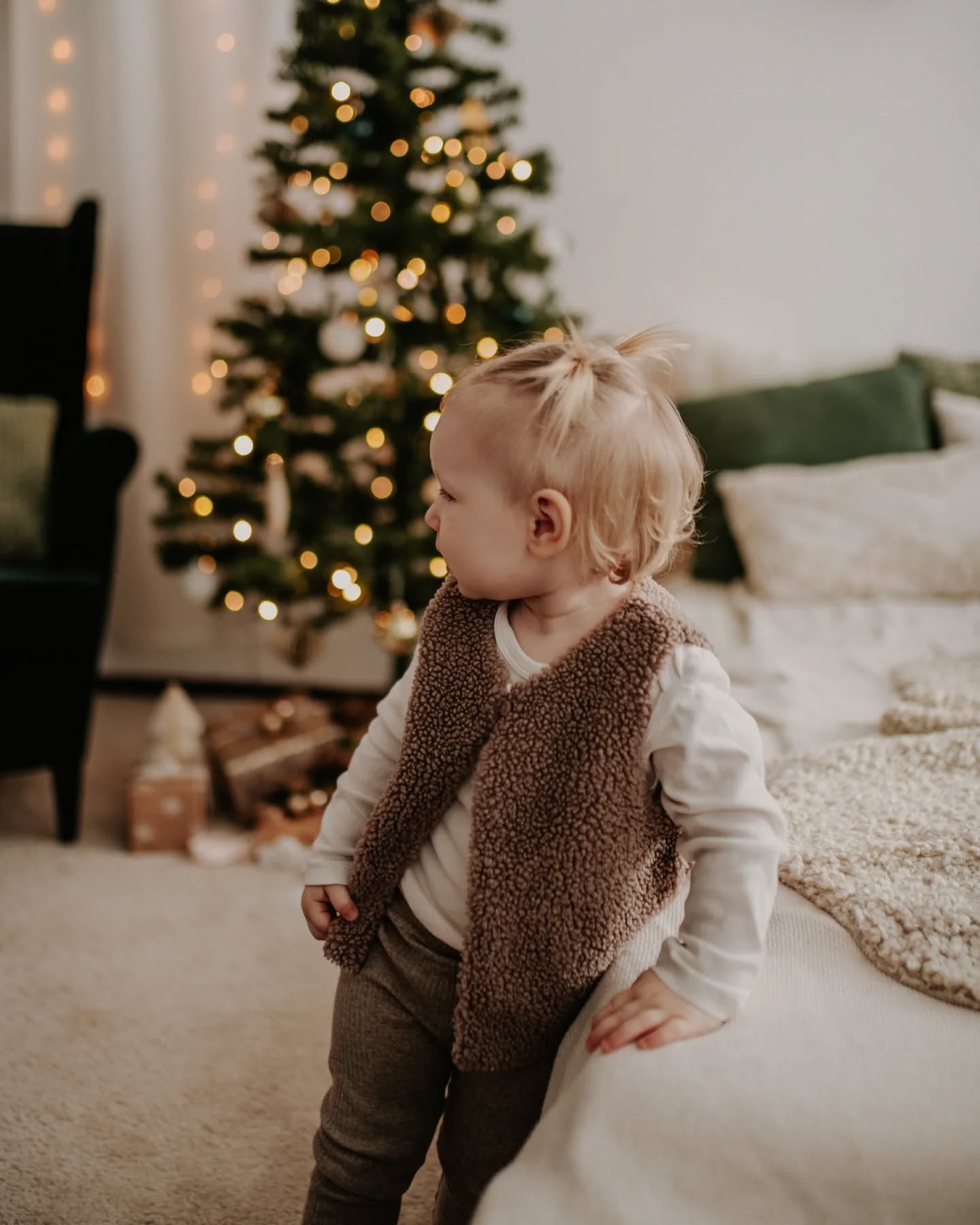 Ich hoffe ihr hattet ein wundervolles Weihnachtsfest 🎄✨
#christmasminisessions #christmas #christmasminis #familyphotography #christmasphotoshoot #familyphotographer #holidayminisessions #christmasphotography #photographer #christmasphotos #christmasmini #minisessions #christmastree #christmastime #family #familyphotos #merrychristmas #photosession #christmasminisession #familyphotoshoot #studiophotography #christmasdecor