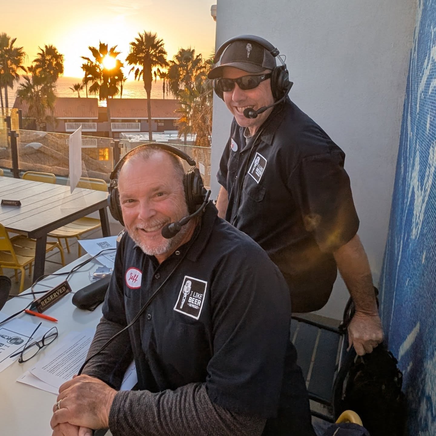 Big thanks to Tower 39 Rooftop Lounge in Carlsbad for hosting us for this in location podcast episode. And thanks to family, friends and loyal listeners who came out to join us.
Great local beers from @burgeonbeer @karlstraussbeer and @blackplaguebrewing on tap.
Audience participation in Beer or Not a Beer!? + Doc's Craic had the crowd laughing!
Link in bio.
#sdbeer #carlsbad #breweryvisit #beerme #podcast #beerstagram #sunsetbeer #beerlover #beernerd #podcastersofinstagram #drinklocalbeer #supportlocal