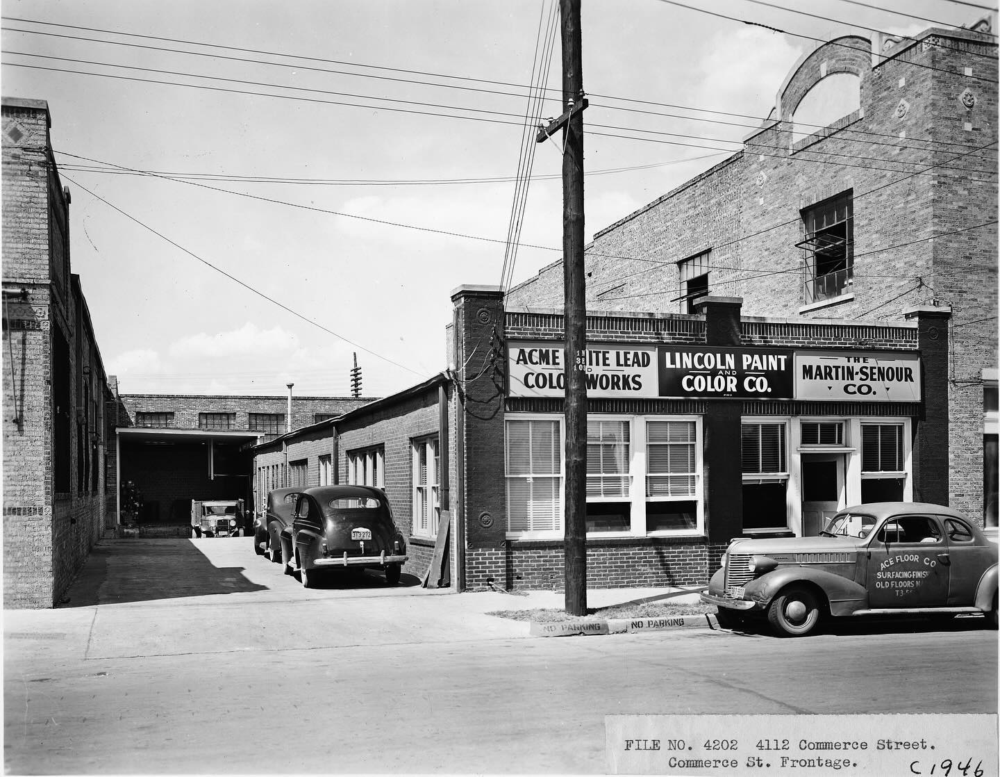 Flashback Friday! 🌳✨ Take a trip back to when Expo Park was just starting to come alive!✨ So much has changed, but the charm is still the same! ❤️
#expopark #expoparkdistrict #expoparkdallas #dallastx #dallasnostalgia #flashbackfriday