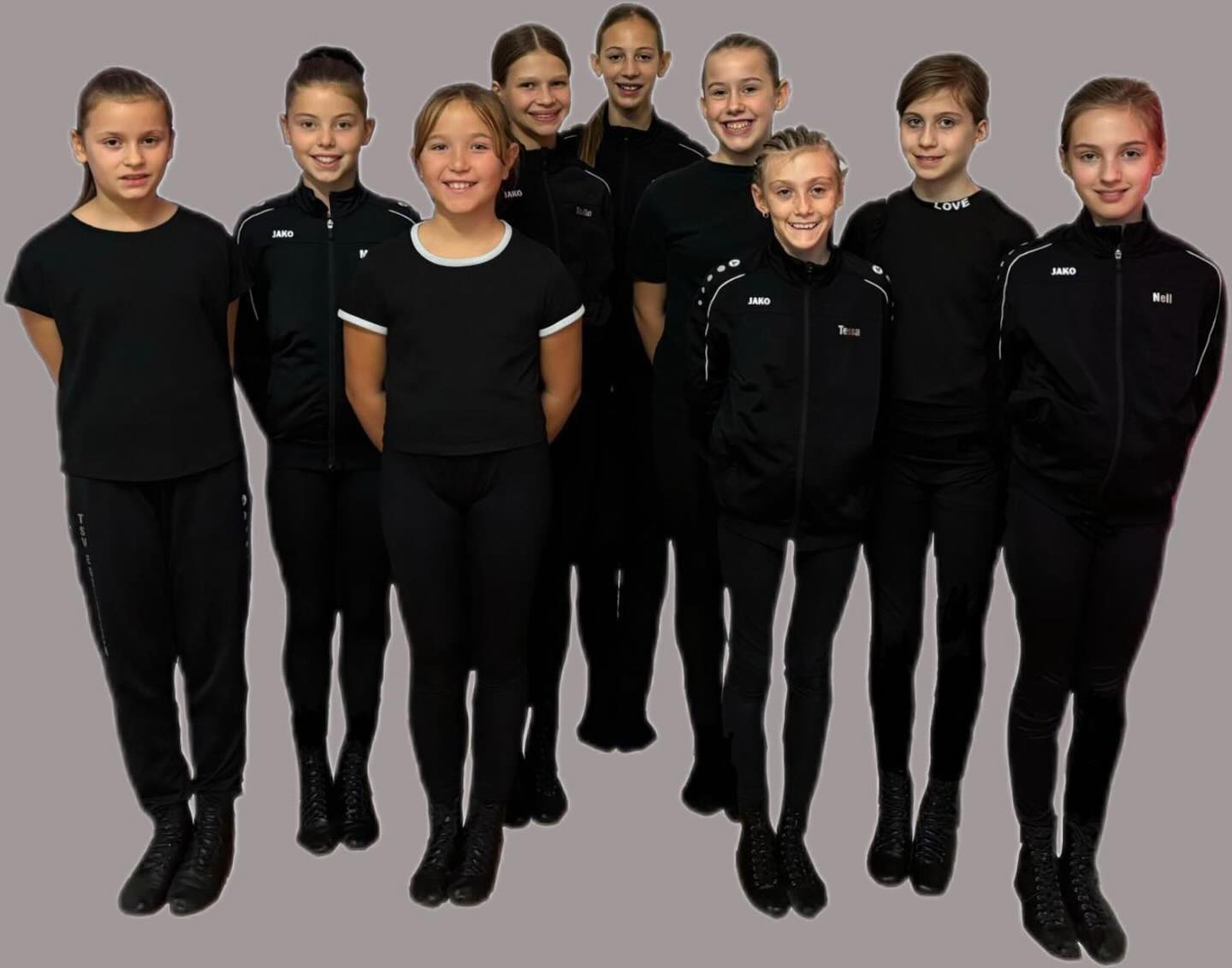 FireStorms🌪️
Polka
Trainerin: @corinnareitz mit Unterstützung von @annkaaa_mi @malykristiin @lilly_miii