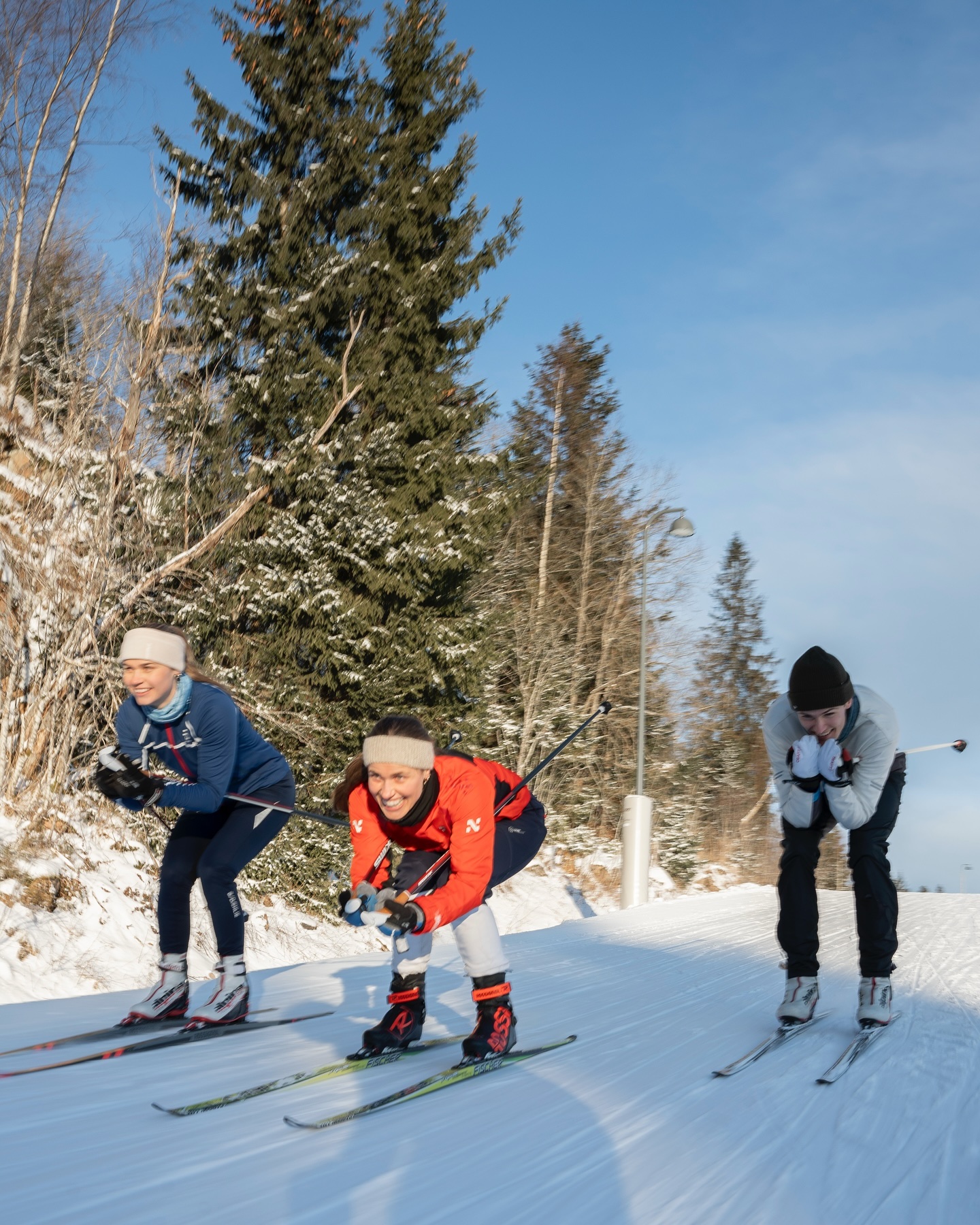 Skikurs er ikke bare lærerikt, det er også supergøy🤩 Meld deg på i dag på holmenkollenskikurs.no‼️
Foto: @magnusbnordmo