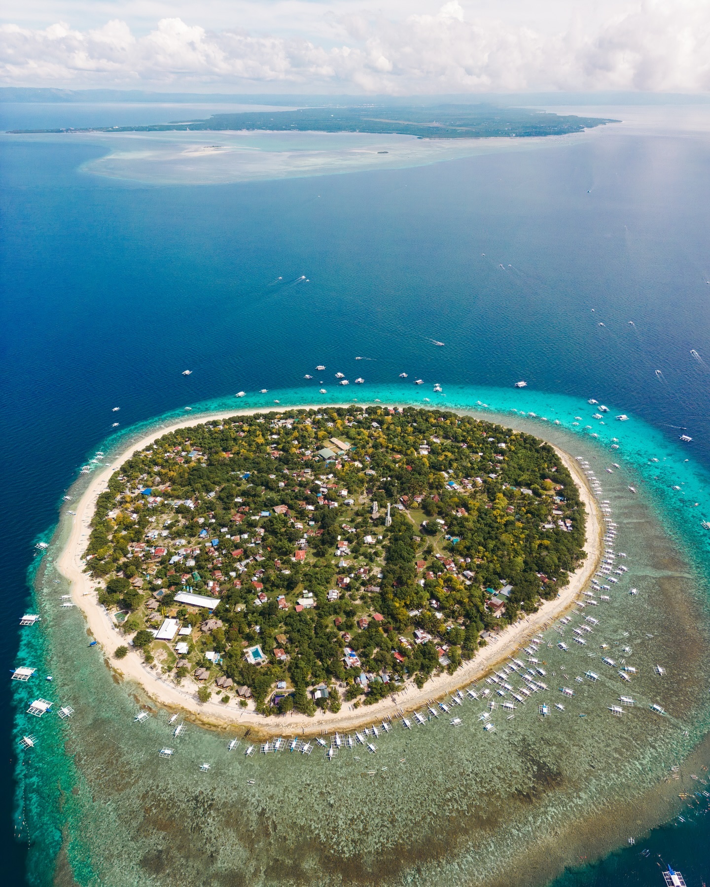 Island looks like a big pizza! Some more drone shots! #philppines🇵🇭