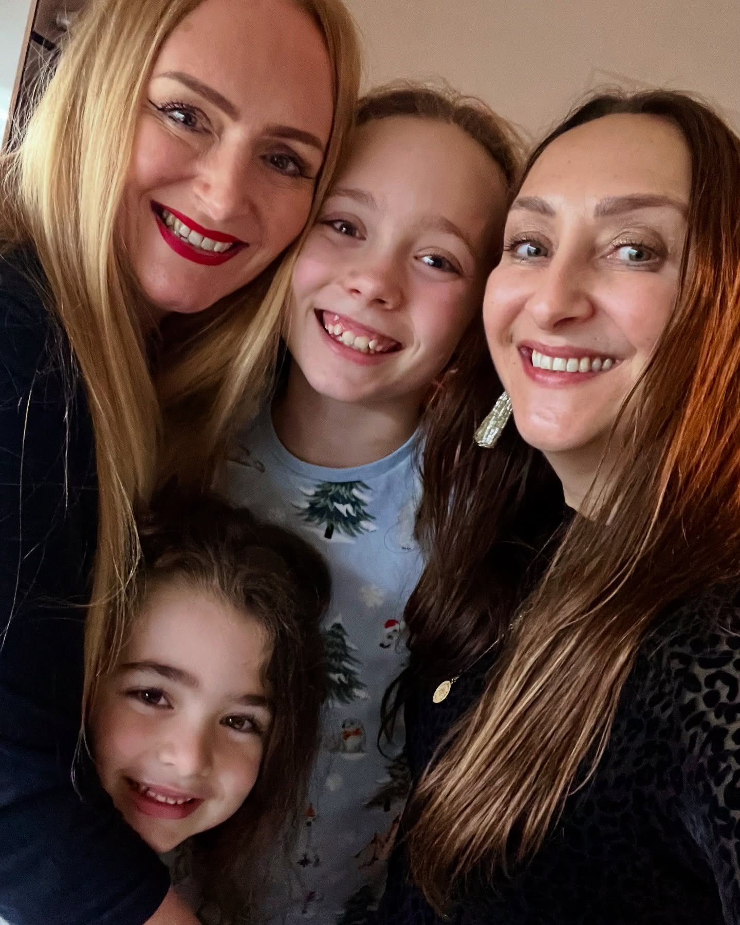 โจ Hello 2025 - Happy New Year! โจ
Today, Iโm welcoming the New Year with my arms open wide and happily saying goodbye to 2024, but not without immense gratitude or celebration for some milestone moments!
As Iโve been reflecting back on 2024, it was undeniably one of my toughest years emotionally, marked most significantly by the unexpected passing of two very dear friends. Yet, as I say Sayonara, 2024, here are a few of the things Iโm feeling immensely grateful for:
๐ซถ๐ผ My friends and family who have supported me when I needed it most and for the adventures, the love, and the belly laughs weโve shared!
๐ฉ๐ผโโ๏ธThe compassionate and hardworking nurses and doctors at @Jersey City Medical Center who took great care of me during my hospital stay.
๐ That time we planned a last minute meet-up, not knowing it would be our last. #foreverinmyheart
๐ @melymelmunson for driving us safely away from the aftermath of Hurricane Helene, the strangers who helped keep us safe, and the friends who took us in.
๐ซ The universe for sending us all the signs during that time that we were going to be okay (a story for another time).
๐๐ผ The reconnections!
๐ My clients who joined me for the launch of my Professional Expat Group Coaching Program.
๐ฆ All my clients, coachees, fellow coaches, partners, mentors, and collaborators Iโve worked with in 2024!
๐ Lita, my gorgeous pup, who I canโt wait to get back to after the holidays!
This list can keep on going, Iโm sharing some of my final grateful moments of 2024 in pictures and gratitude is something Iโll definitely be carrying forward into the year ahead.
As with each year, I know 2024 has been a magical year for some and an extremely difficult year for others. Whatever 2025 has in store I want to share some personal mantras Iโll be keeping front of mind:
๐ Do what makes your soul shine!
๐ Never underestimate what others may be going through.โจ๐ We always have a choice, even when faced with the unexpected.โจ
Hereโs to new beginnings, more growth, new adventures and all the opportunities ahead.
Cheers to 2025! ๐ฅโจ
#NewYear #Gratitude #2025 #entrepreneurialsoul ๐ฆ