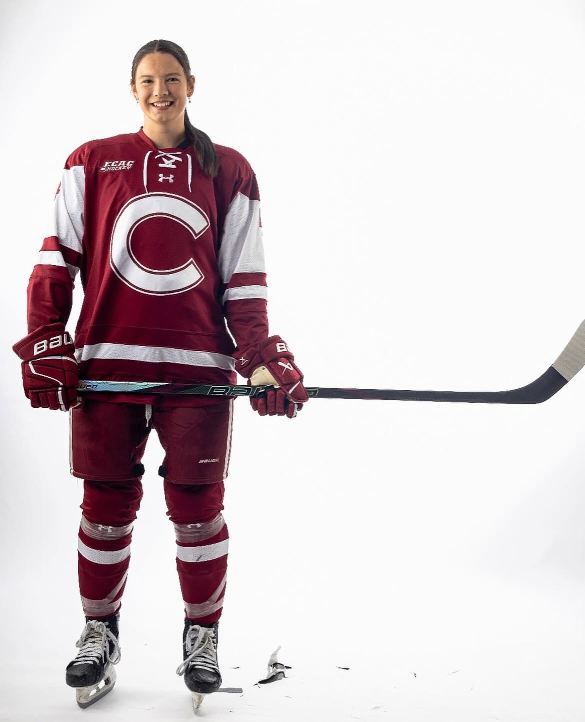 Welcome Emma Pais to the Tailored Fitness Team!
Emma’s Bio
🏒 ECAC Rookie of the Year (2023-24) | All-USCHO Rookie Team
📚 ECAC All-Academic Team (2023-24)
🔥 Colgate Hockey | 60 career points in 62 games
🌟 HCA Rookie of the Month (Jan. 2024) | Three-time ECAC Rookie of the Week
🌎 Former Team Canada U18 Assistant Captain | OWHL U22 Champion
We are beyond excited to welcome Emma to the Tailored Fitness team as a consultant for the speed and plyometric portion of our summer team development program! Emma’s incredible achievements include being named ECAC Rookie of the Year, earning a spot on the All-USCHO Rookie Team, and excelling as an assistant captain for Team Canada U18. With 60 points in just 62 games at Colgate and a proven track record of leadership and athletic excellence, Emma is the perfect addition to help our athletes unlock their full potential. Welcome to the team, Emma!