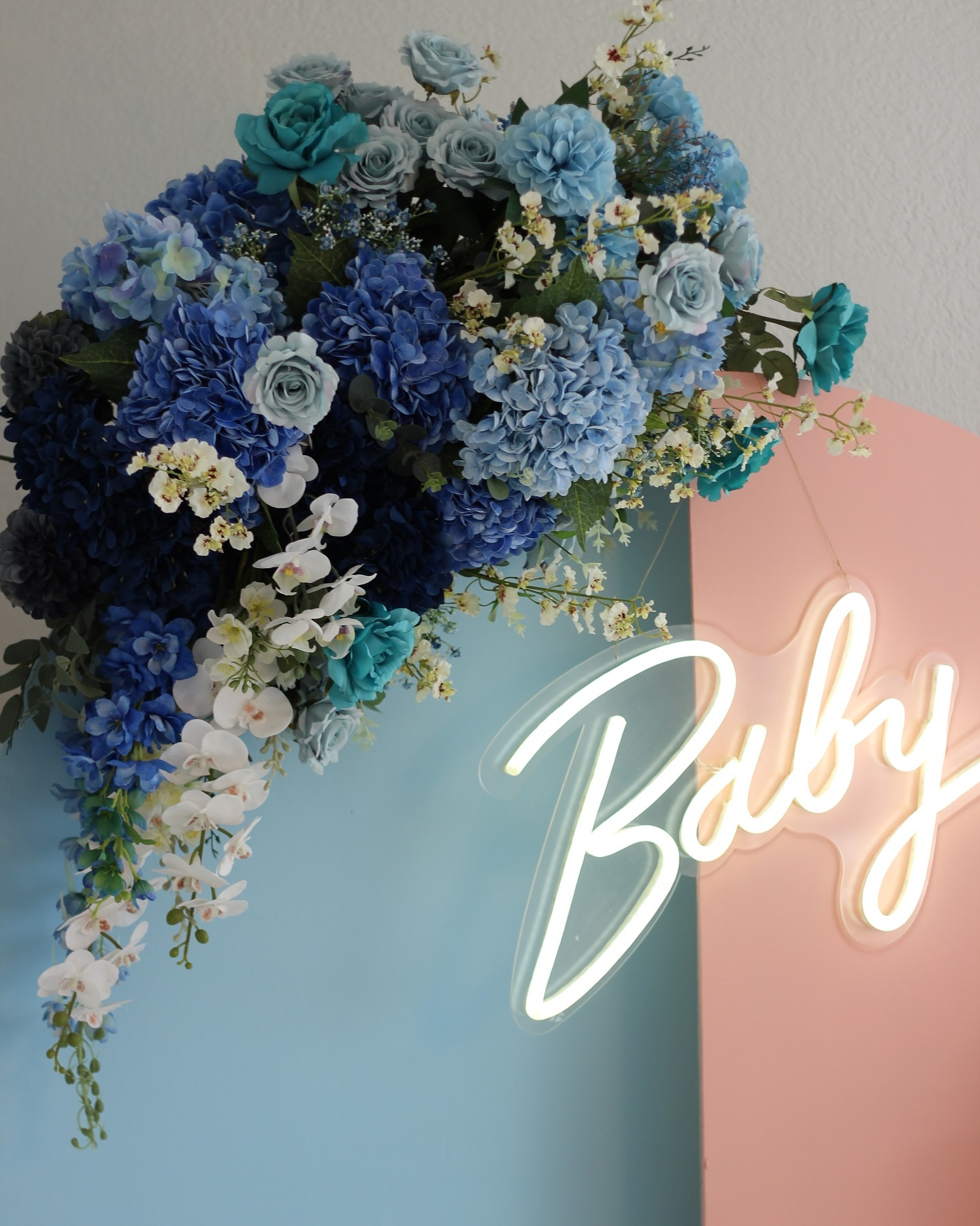 We love a social event! From Gender Reveal to Baby Showers! From Proposals to Bridal Showers!
Book your event today! ๐๐ฉต