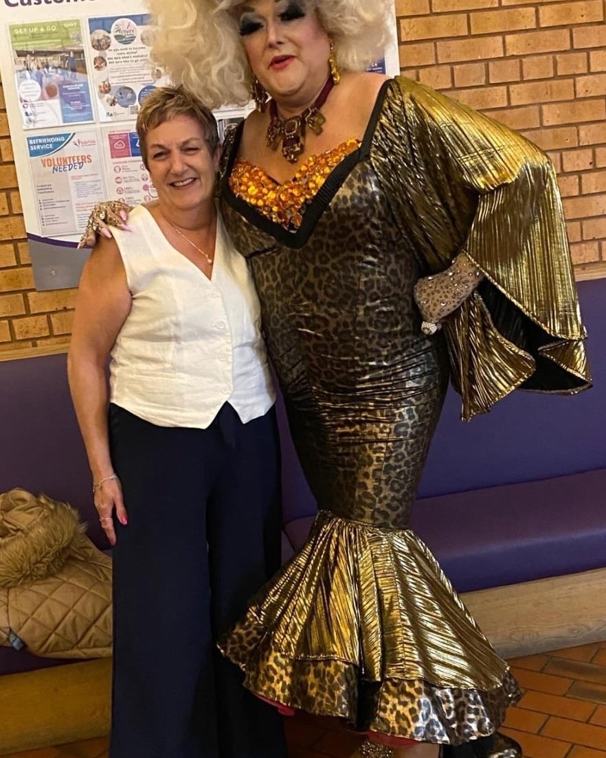 New Year, New Dress with Janice at Elaine’s 50th in Kettering. ♥️ @cornmarkethallkettering