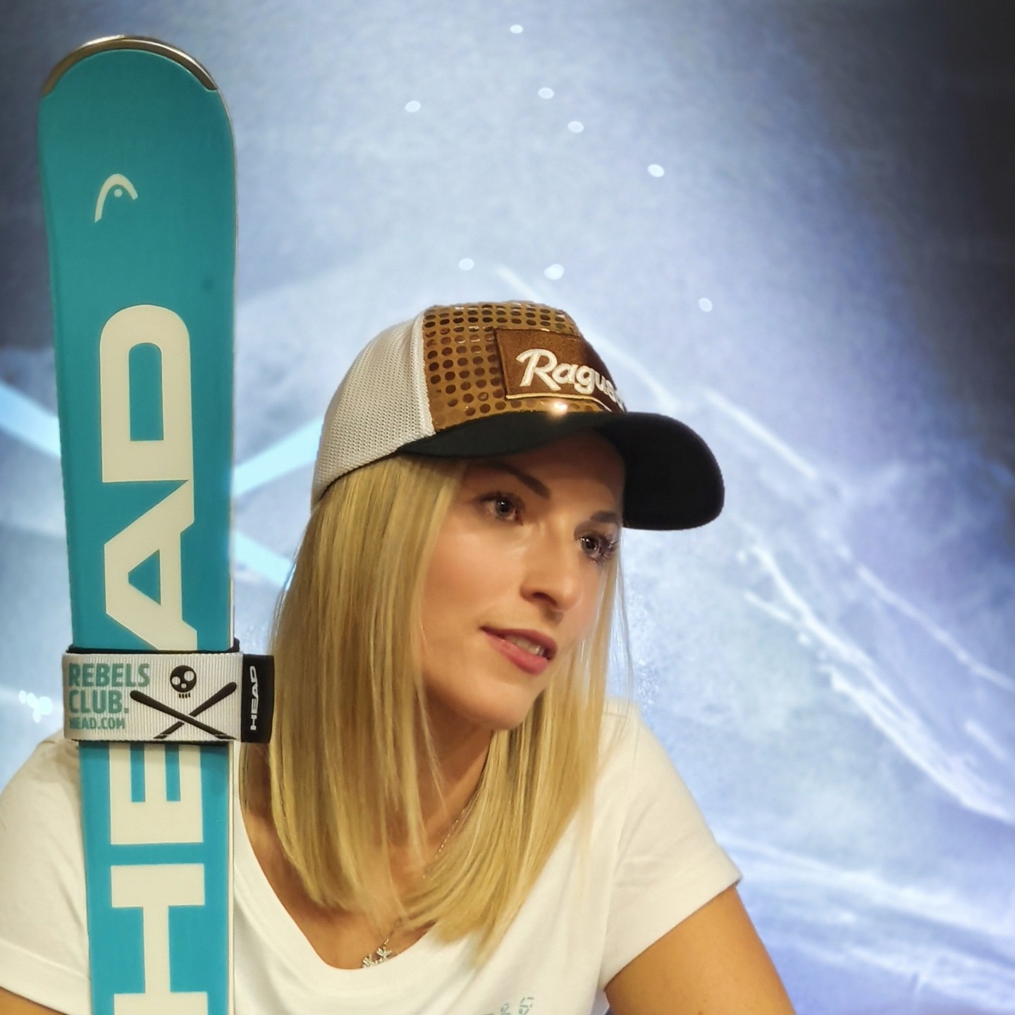 Will Lara Gut-Behrami make history on Saturday in #KranjskaGora?
The 33-year-old Swiss skier has won 45 World Cup races including 9 Giant Slalom, 22 Super-G, 13 Downhill, and 1 in the Combined.
If Gut-Behrami wins the Giant Slalom in Kranjska Gora, she will achieve the Alpine "triple-double", something that has never been accomplished by any woman before!
(Link in Bio).
.
📷@skiparadise
@wckranjskagora @kranjskagora @swissskiteam