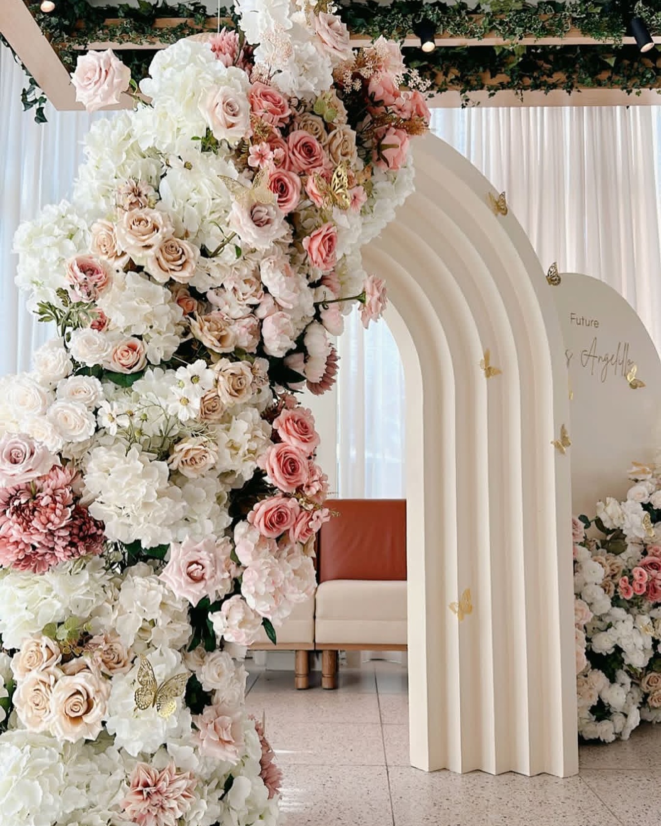 Are you looking for an unforgettable, showstopper backdrop for your event? Letโs do it ๐๐