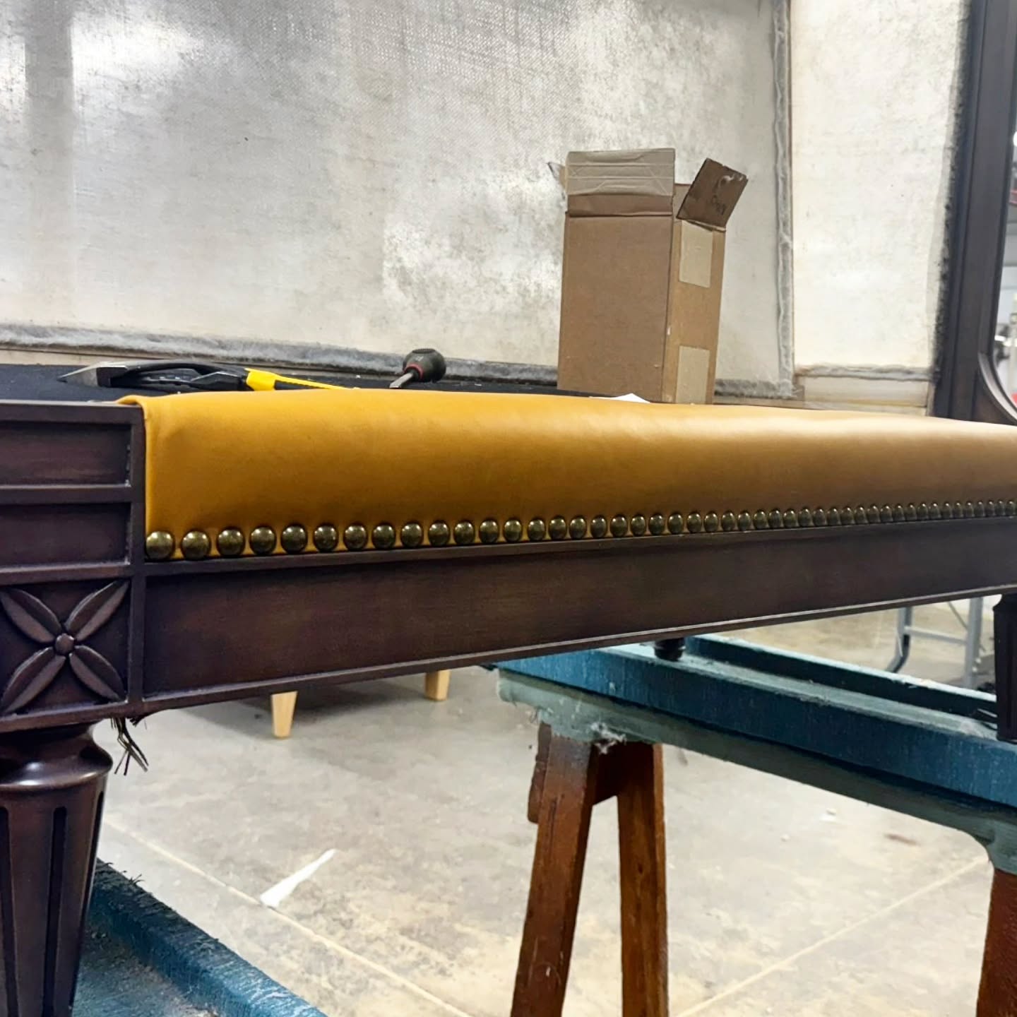 | on the bench |
A settee, inspired by one singular image of an antique piece, led to this design, which became a hand carved and hand finished frame, now on the bench getting upholstered in leather and rows of nailheads.
What a glorious way to start 2025 y'all. 🤗
.
.
#custominterior
#custommade #customfurnituredesign #custombanquette #customfurniture #customupholstery #interiordesign #interiorinspiration #nyinteriordesign #nyinteriordesigner #bucksinteriordesign #philadelphiainteriordesigner #phillyinteriordesign #njinteriordesign #upholstery