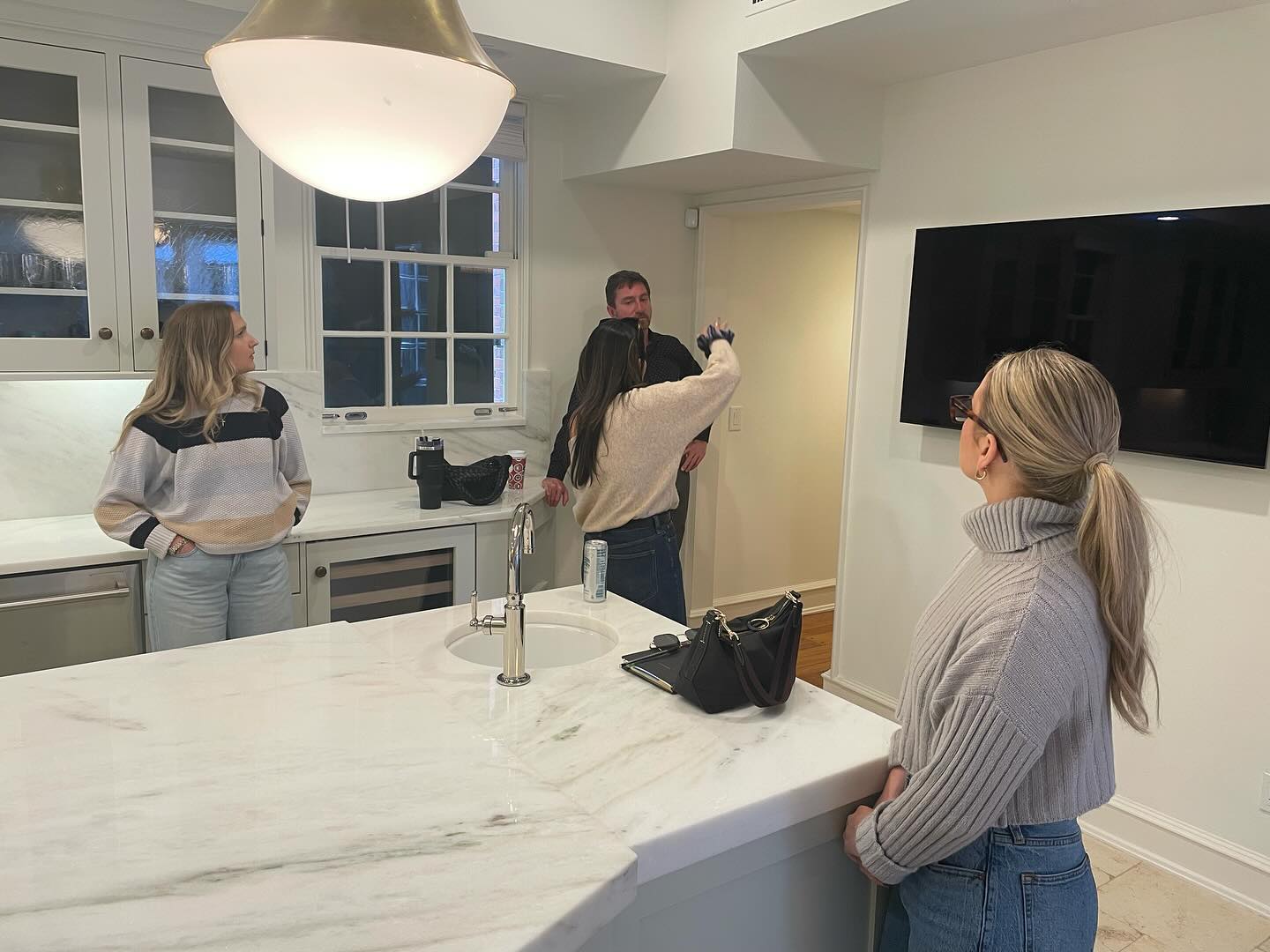 A little pre-gaming with Rajni.
#PittmanConstruction
#kipsbaypalmbeach
#kbshowhouse
#rajnialexdesign