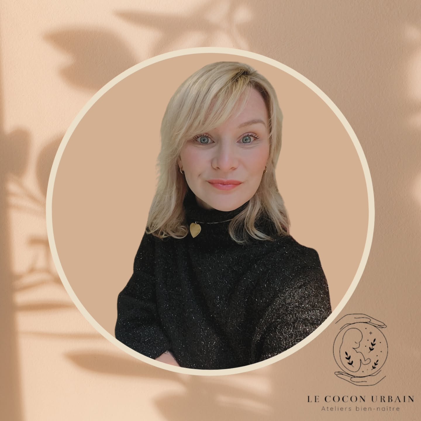 ✨ Qui se cache derrière le Cocon Urbain ?
Je m'appelle Anne-France, maman d'une petite Flora, et fondatrice du Cocon Urbain, un espace pensé pour vous offrir bien-être, sérénité et équilibre.
Depuis quelques années, j’ai découvert l’importance de se sentir alignée avec son corps et son esprit. Cette quête a transformé ma vie de manière si positive que j’ai voulu transmettre ces bienfaits à celles et ceux qui en ressentent le besoin.
Diplômée relaxologue depuis 2019, je combine des techniques comme la sophrologie, le yoga, le vittoz et la respiration pour accompagner chacun dans la gestion du stress, des émotions et la recherche d’un équilibre de vie. Avec le Cocon Urbain, mon objectif est simple : vous aider à vous sentir bien et vous donner les clés pour y parvenir.
💗 Pour les futures mamans et les jeunes parents
Ma propre maternité a enrichi ma pratique et m’a permis de mieux comprendre les besoins spécifiques des familles. Je me suis formée à plusieurs techniques favorisant le lien d’attachement, si précieux dès les premiers mois : le massage bébé Shantala, le Baby Yoga, la réflexologie bébé affective, et plus récemment le massage prénatal. Ces formations m’ont permis d’accompagner les femmes avant et après la naissance, dans ces périodes uniques et parfois bouleversantes.
💗Pour les familles
J’accompagne les parents pour qu’ils puissent mieux comprendre leur bébé, tisser un lien fort et apaiser les petits et grands défis du quotidien. Mon souhait est de les aider à naviguer dans cette transition avec sérénité et bienveillance, tout en leur offrant un espace pour prendre soin d’eux-mêmes.
💗 Pour chacun d’entre vous
Le Cocon Urbain est un lieu chaleureux et bienveillant, où je vous guide pas à pas vers un mieux-être durable. Je crois profondément que chaque famille mérite de trouver un équilibre qui lui est propre, et je serai ravie de vous accompagner sur ce chemin.
Anne-France
Créatrice du Cocon Urbain
#maman #bebe #bienetre #massage #massagebebe #massageprenatal #famille #parentalite #strasbourg #alsace #matrescence #postpartum #amour
