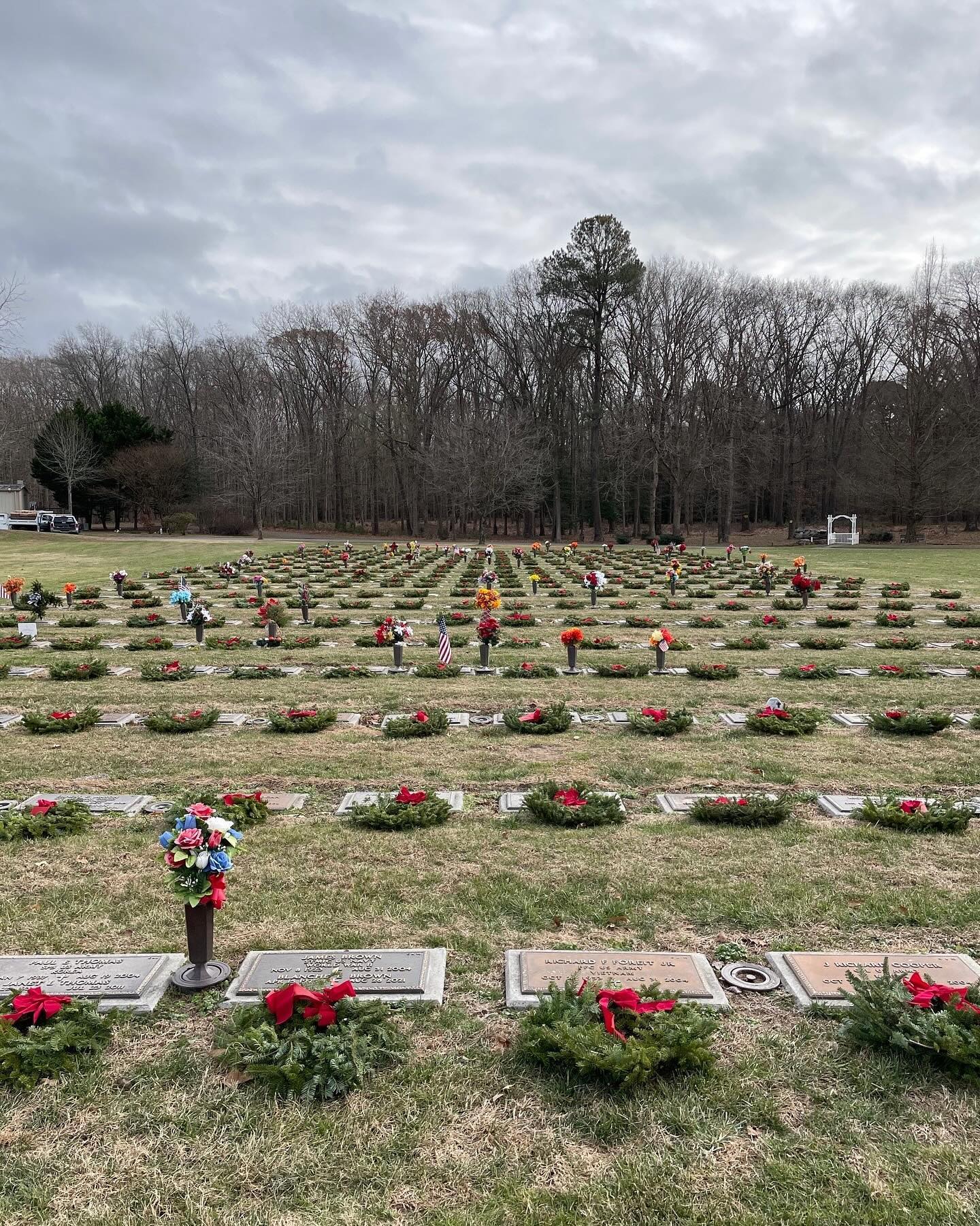 Hope everyone had a restful holiday season and is ready for the new year ahead. Thanks for everyone who participated in the 2024 Wreaths Across America. Included are some photos from the Delaware Veterans Memorial Cemetery and the East Tennessee Veterans Cemetery featuring Bar Association President James Drysdale and Board of Governors member Kirsten Dowell.