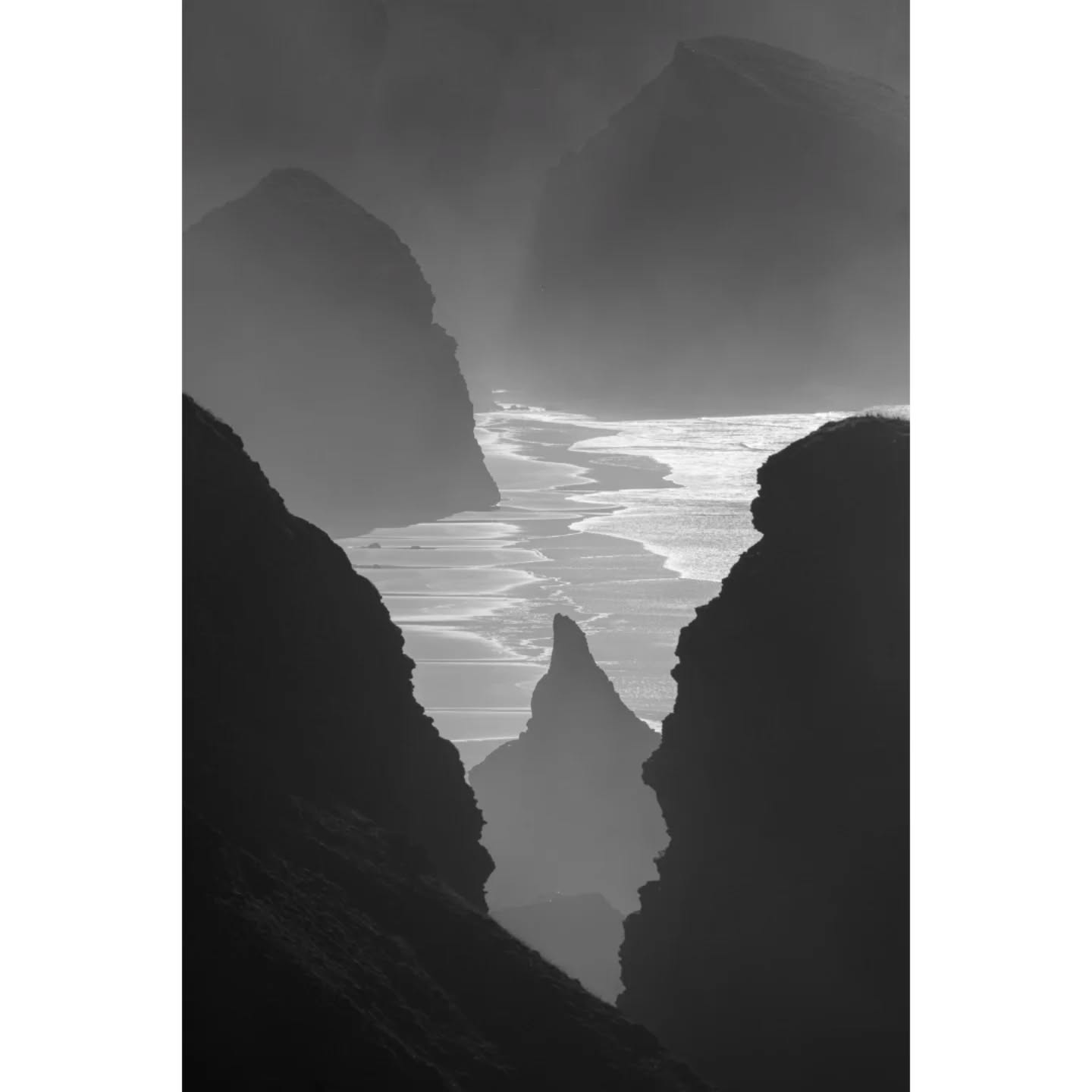 Exploring some new places on the north coast today. Definitely heading back soon
#photography #landscape #landscapephotography #photographer #blackandwhitephotography