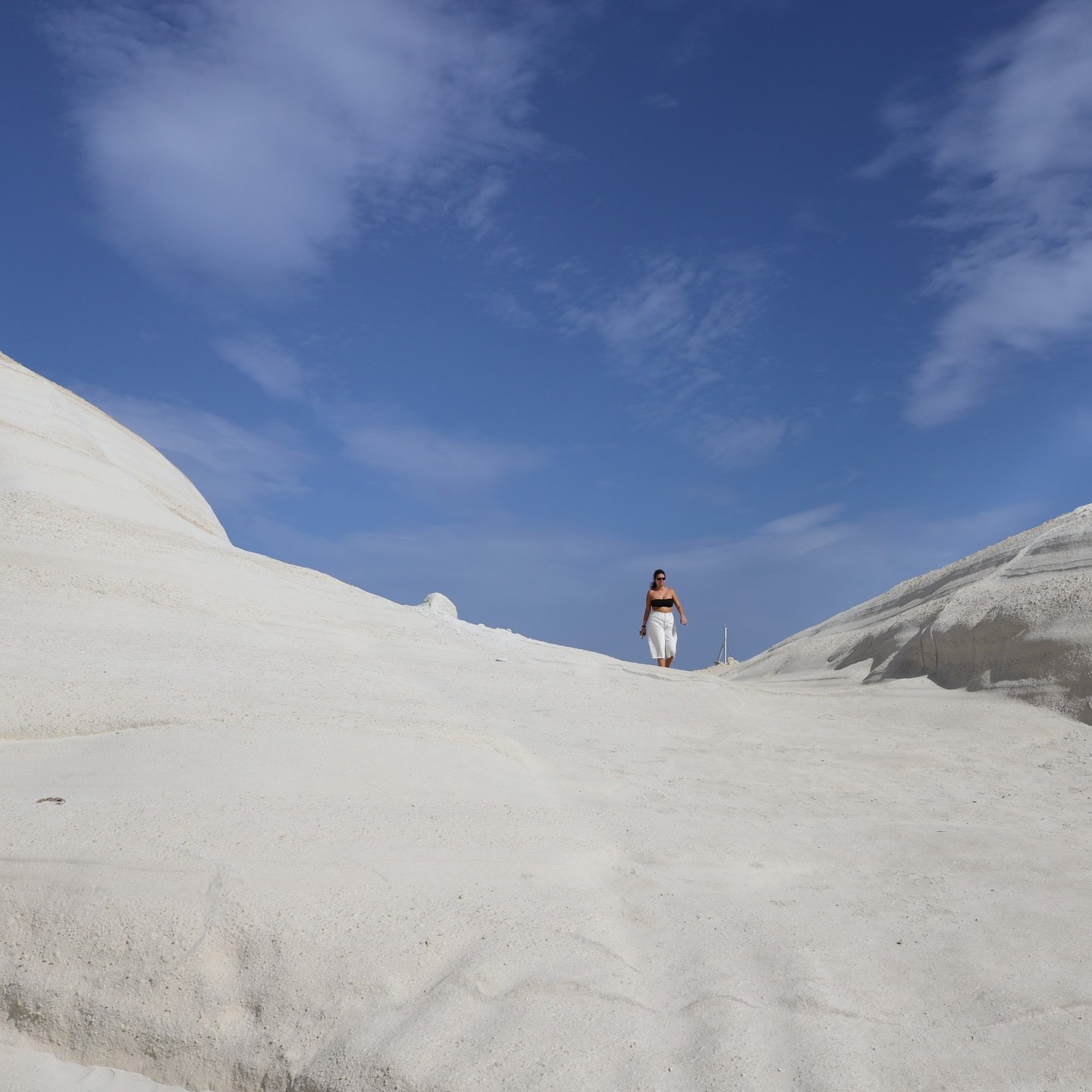 The lunar landscape in Sarakiniko, Milos island
#greekholidays
#greekislands
#greekholiday
#mygreece
#greek
#travel_greece
#travel_greece_world
#cyclades
#cyclades_islands