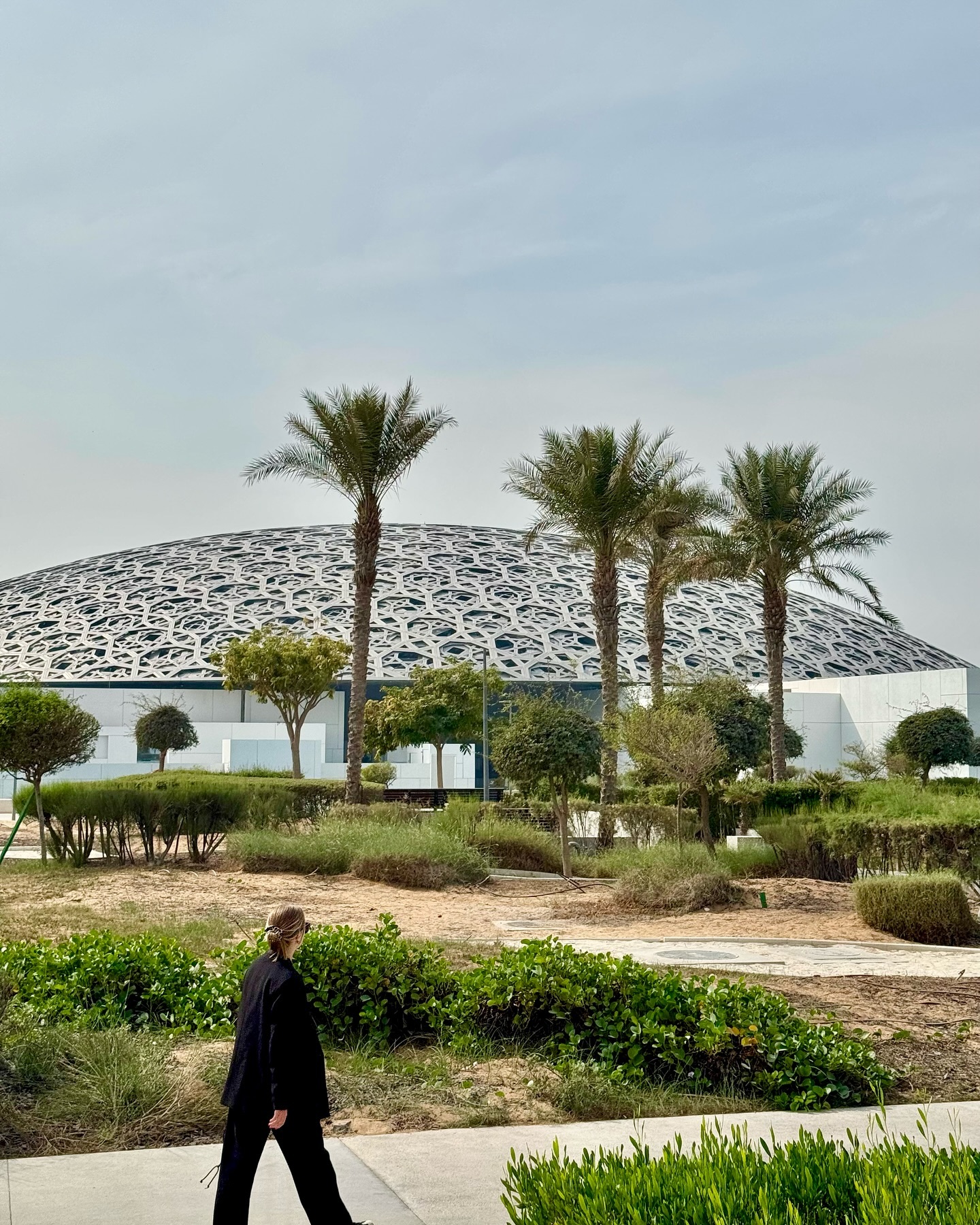 un début d’année aussi doux que cette musique 🤍
#dubai #abudhabi #voyage #nouvelleannée #visitdubai #visitabudhabi #lesaventuresdelo #travelblogger