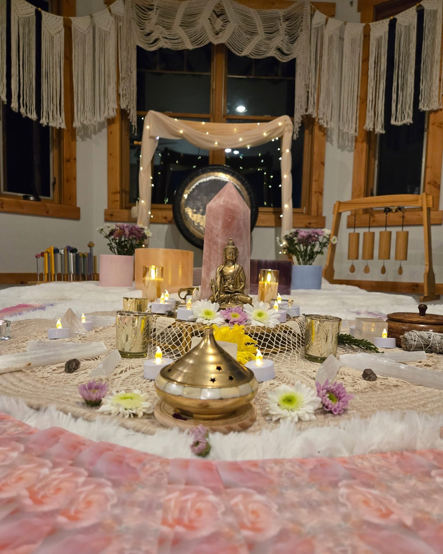 Anchoring in the light and sending waves healing waters far and wide.
๐