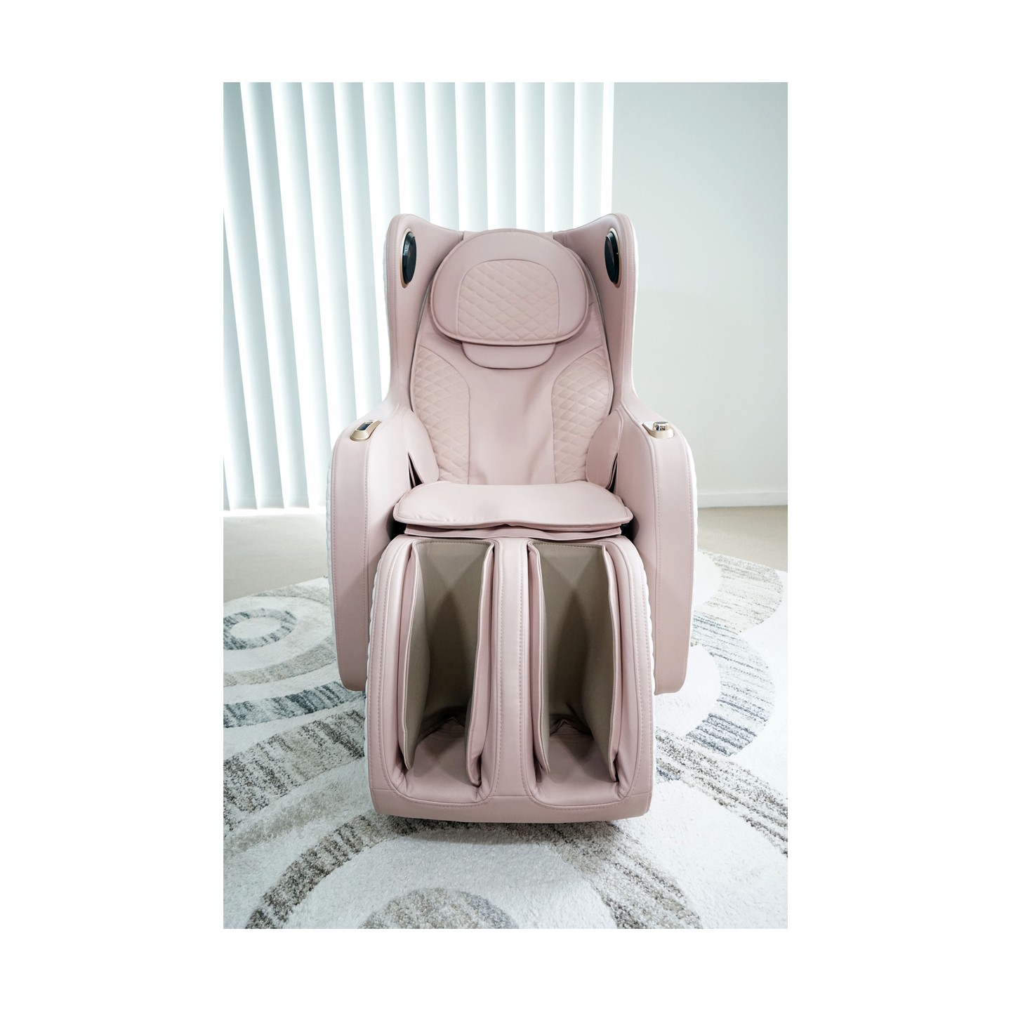 A new model. The BC012D #experience #bliss #bodycapsule #massagechair #comfort #relaxation #massage #sydney #health #wellbeing