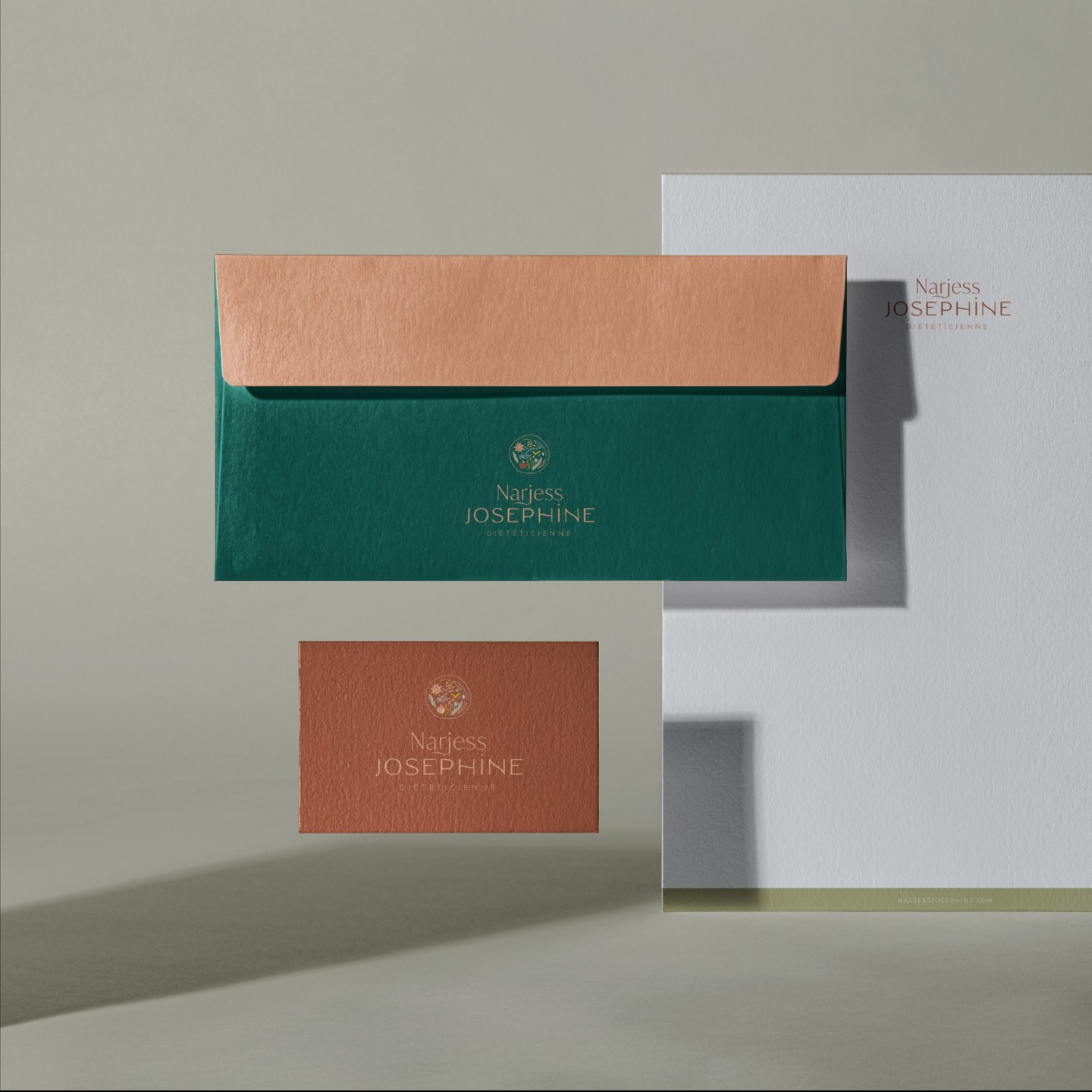 Narjess Joséphine Diététicienne. Une identité visuelle globale, aux couleurs chaleureuses et rassurantes. Un projet riche en d'apprentissages et de découvertes ! #graphicdesign #identitevisuelle #graphicidentity