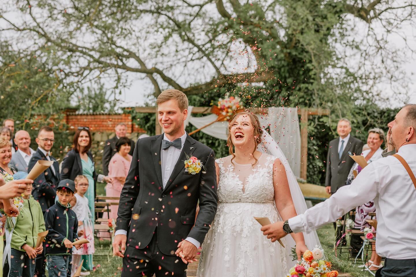 📸✨ Lada a Martin 🌲💍
www.eichmichael.cz
#outdoorovásvatba #svatba #horolezectví #vodáctví #Beskydy #Jeseníky #svatebnifotograf #láska #novomanželé #štěstí #příroda #svatebnífotografie #svatebníden #weddingday #moodywedding #svatba2024 #svatebnifotografie #svatbabrno #svatebnifotografbrno #svatebnifotografostrava