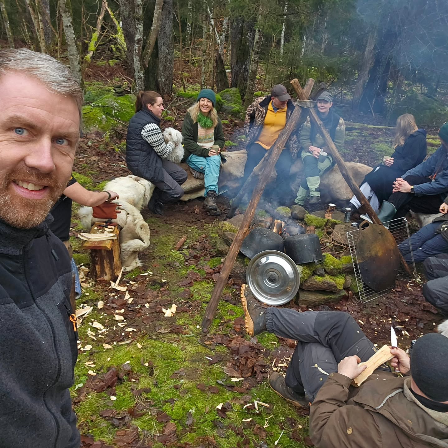 Bushcraft Danmark team and friends at the annual meet in Sweden 🔥🌲#goodtimes
#bushcraft #bushcraftskills #freinds #primitiveskills #bushcraftschool #friluftliv #udeliv #vildmarksliv #keepitsimple #bushcraftdanmark #bushcrafteurope
@mitrine @allout.crafting @weidickoutside @nicos_woodscamp @_chikafu @craftpsykologi @syberg and more