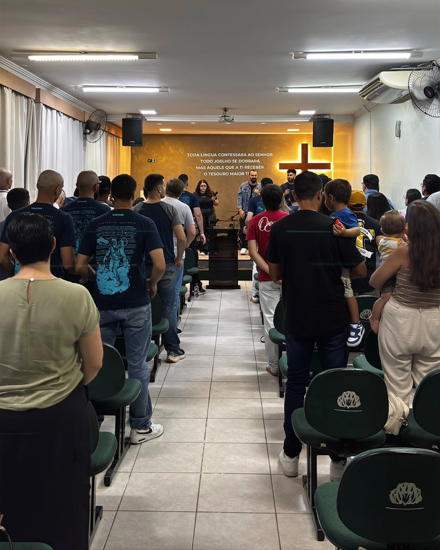 #tbt
No último sábado tivemos a nossa primeira programação de 2025, além de uma breve recapitulação do que vimos e estudamos no Acampamento, pudemos meditar no texto de Efésios 4.17-5.2 através da exposição do licenciado Natan. 🙏🏻
O que você mais gostou do nosso Reencontro? O que, ou de quem você sentiu falta? Está animado para os próximos encontros? Compartilhe conosco, suas impressões, dê dicas e sugestões do que podemos fazer, para juntos, tornarmos esses encontros ainda mais especiais e significativos! ✨️✨️
#ump #umpcrialaçospravida #mocidade #ipb #jovens #jovenscristãos #presbiteriana