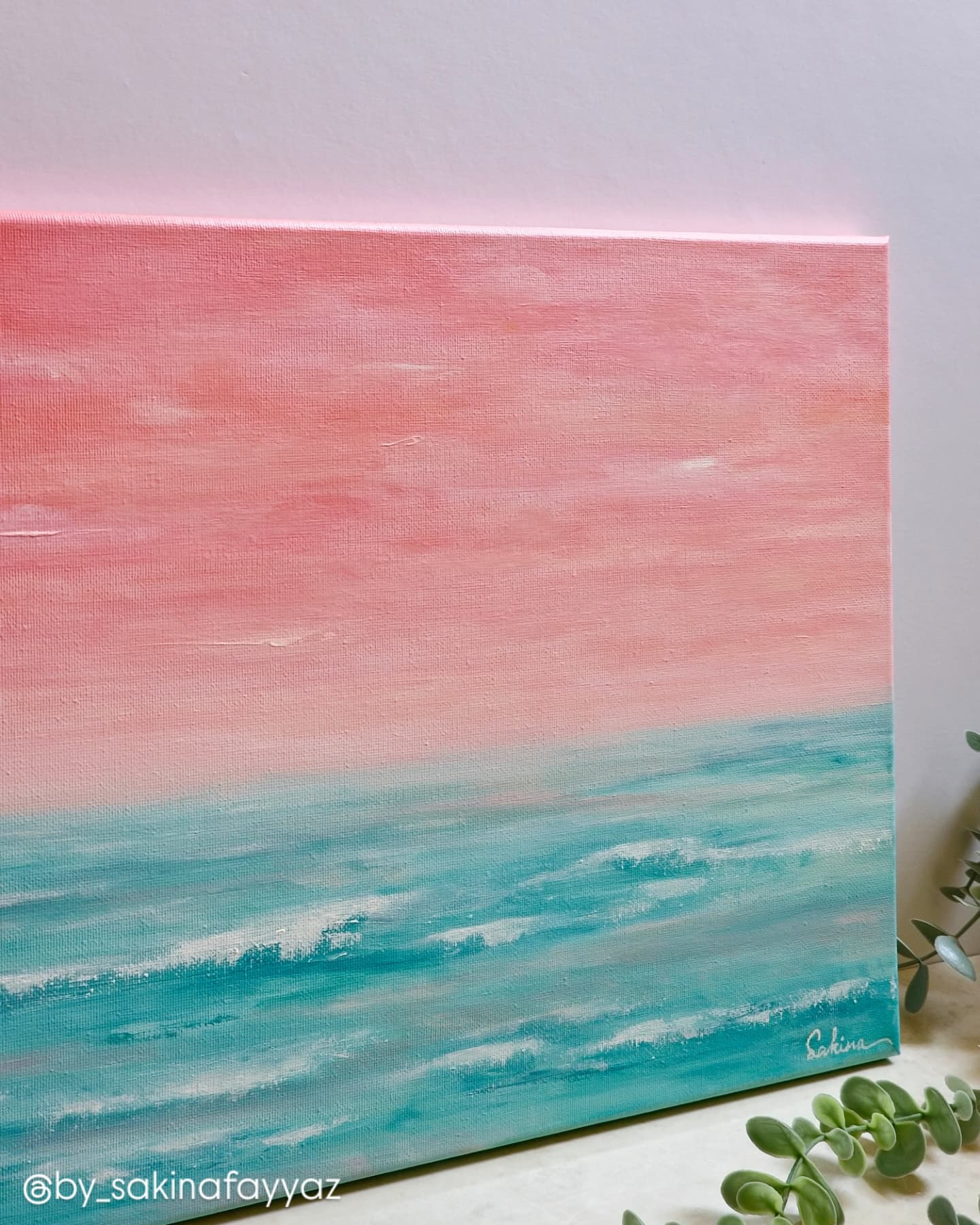 🌊 I have always been drawn to the ocean. It's where I feel the most at peace and after moving to Qatar, the ocean became my escape—a place to breathe, reflect, and recharge whenever i felt down.
In this painting, I wanted to capture that fleeting moment of stillness just when the sun sets and the sky is painted with a splash of colour blending effortlessly with the teal waters while the waves crash gently on the shore, filling the air with a sense of calm.
I hope this piece brings the same sense of peace and relaxation as it did for me! ✨️
Now available—DM for details. 💌
Pictured: "Peachy Sunset"
30 x 40 cm | Acrylic on stretched canvas
.
.
.
.
.
#PeachySunset #AbstractSeascape #CoastalDecor #OceanLover #TranquilArt #AcrylicPainting #MoodyLandscapes #BuyOriginalArt #ArtForYourHome #SoothingSpaces #QatarArtist #IndianArtist