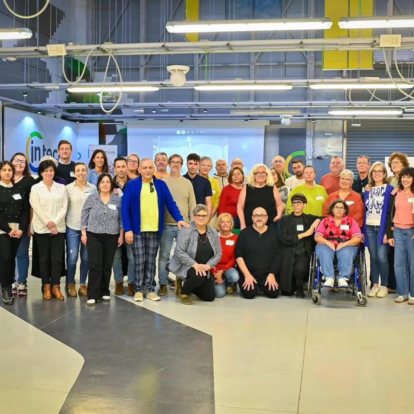 #Repost @efraincan midatenerife
efraincan Hoy en @pcttenerife @midatenerife hemos podido trabajar la Innovación de nuestros productos artesanos con las enseñanzas de cuatro Premios Nacionales de Artesanía @fundesarte . Nuestra artesanía no tiene fronteras y pervivirá siempre. Gracias a los artesanos por el enorme esfuerzo para tener una mejor isla. Estamos muy agradecidos siempre 😍😍😍