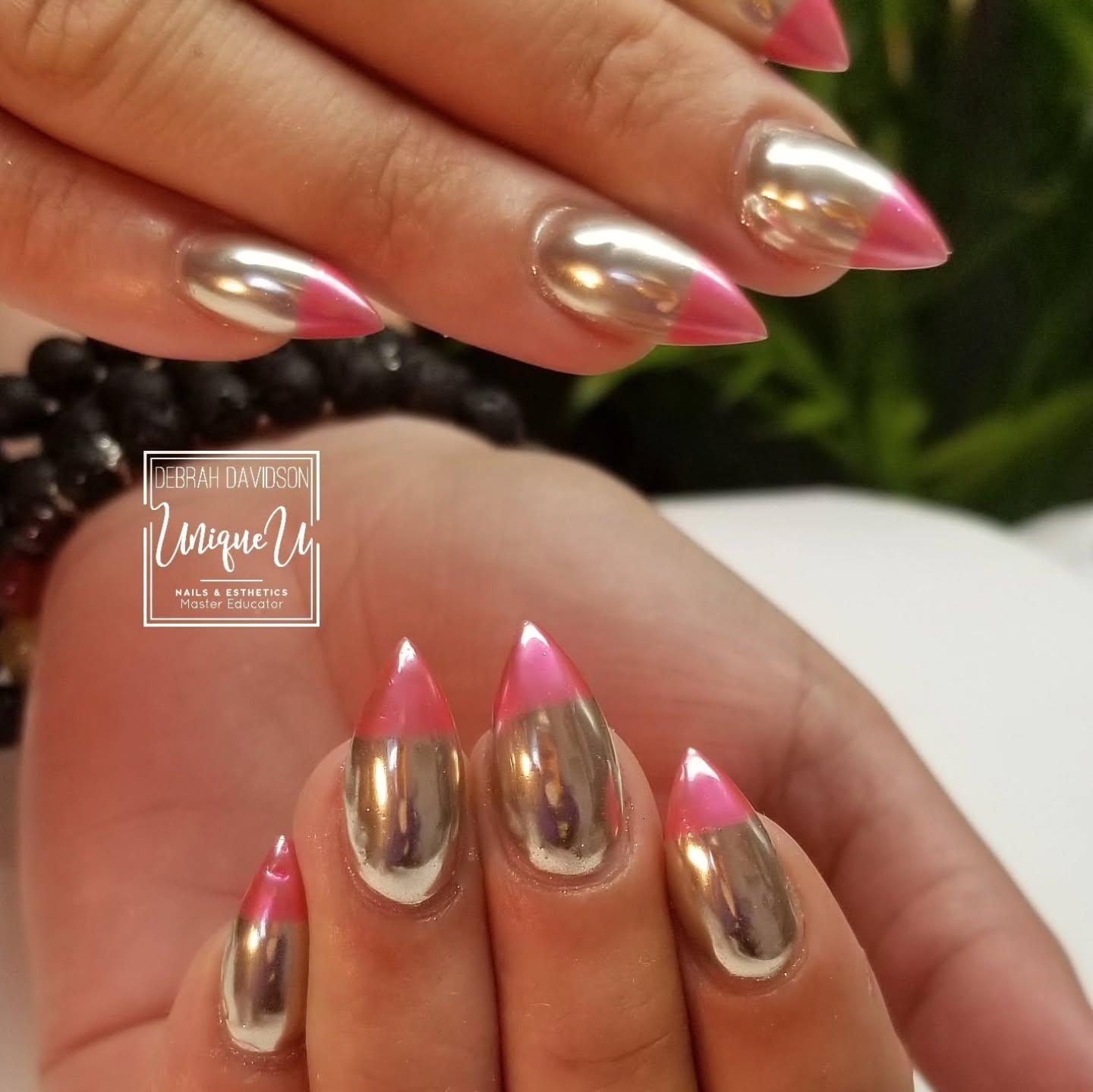 Photo dump (these are from 2023 that's how many photos I still have to edit) 🤪
#yeg #yyc #yvr #edmontonnails #yegnails #yegbusiness #yeglashes #yegwax #nailaddict #nailpromote #nailart #gelnails #uglyducklingnails #handpainted #chrome #swarovskinails #abstractart