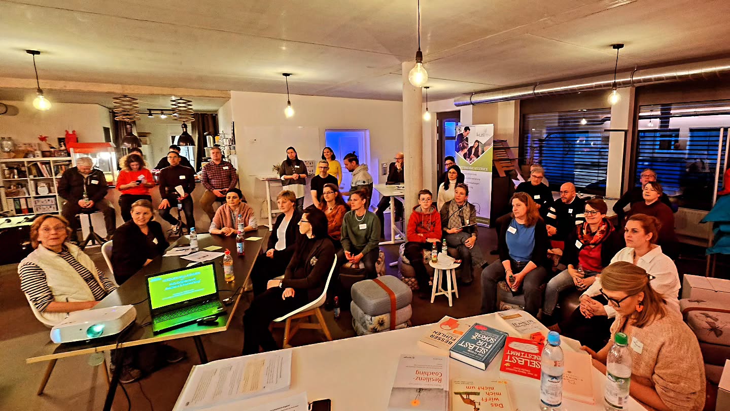 KUS Gründertreff – Megagut wie immer!
Dieses Mal ging’s um Resilienz als Gründerin. So wichtig und inspirierend! 💪✨
Danke an @saskia.stadlmeir @sarah.kaindl @kathrin.rosa.niedermeier ❤️