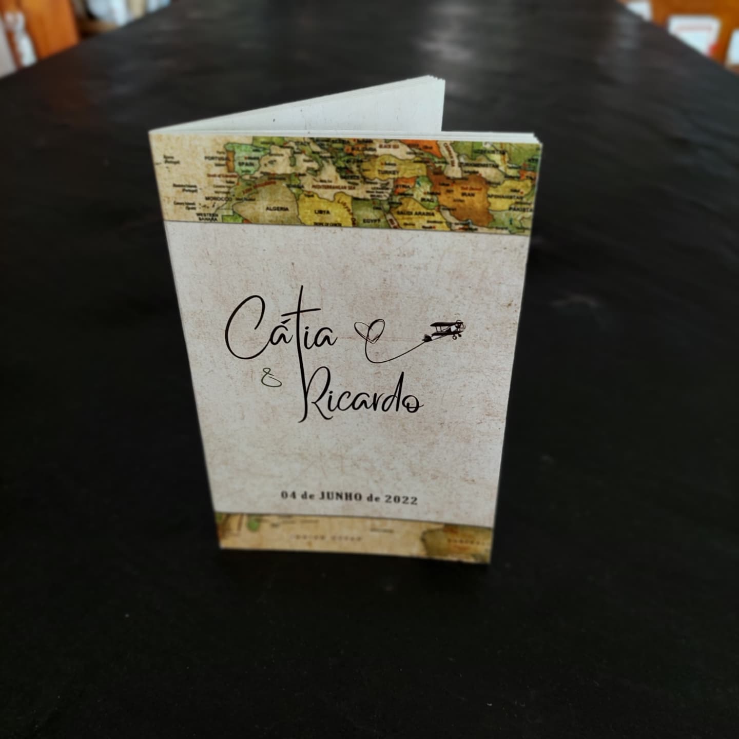 Livrinho marcador mesa "tema viagens"
#casamentospersonalizados
