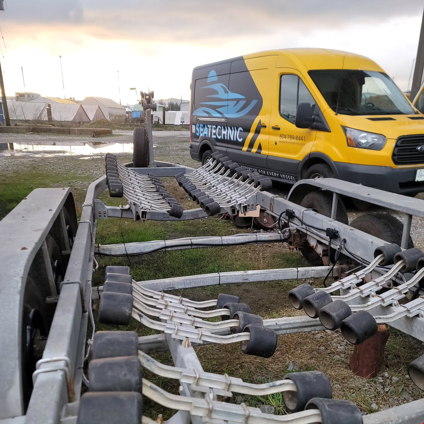 🚤 Keep your boat moving safely! We offer trailer maintenance, brake checks, electrical repairs, and more. Serving Vancouver and beyond!