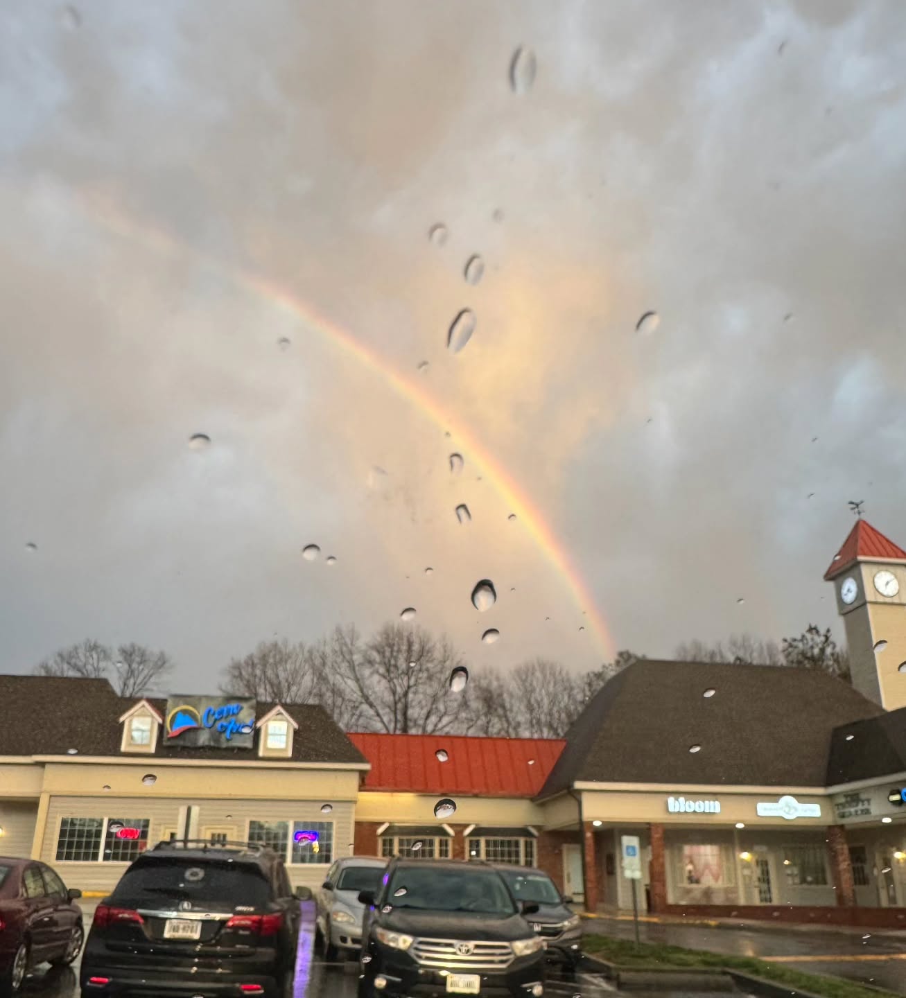 One of our yogis sent us this tonight after he finished class.
Perfect way to end the first day of Spring.
Thank you, Ken!
#rainbow #happyspring