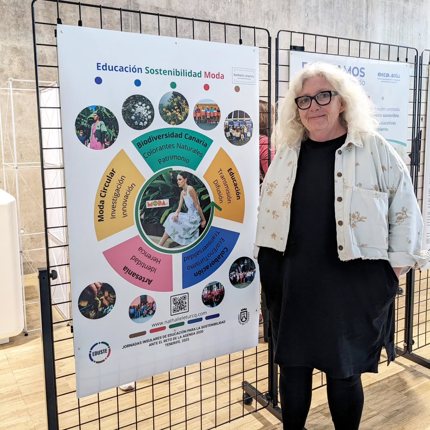 Hoy en @teatenerife he presentado un panel para dar visibilidad a la Moda. Una industria que sigue y sigue con el modelo lineal y que esta en el top 5 de los agentes más contaminantes del mundo. Hace años que en vez de producir, me dedico la mayor parte del tiempo a enseñar. @medionaturalcabildotf @cabildotenerife @amolowny @efraincan @tenerifemoda