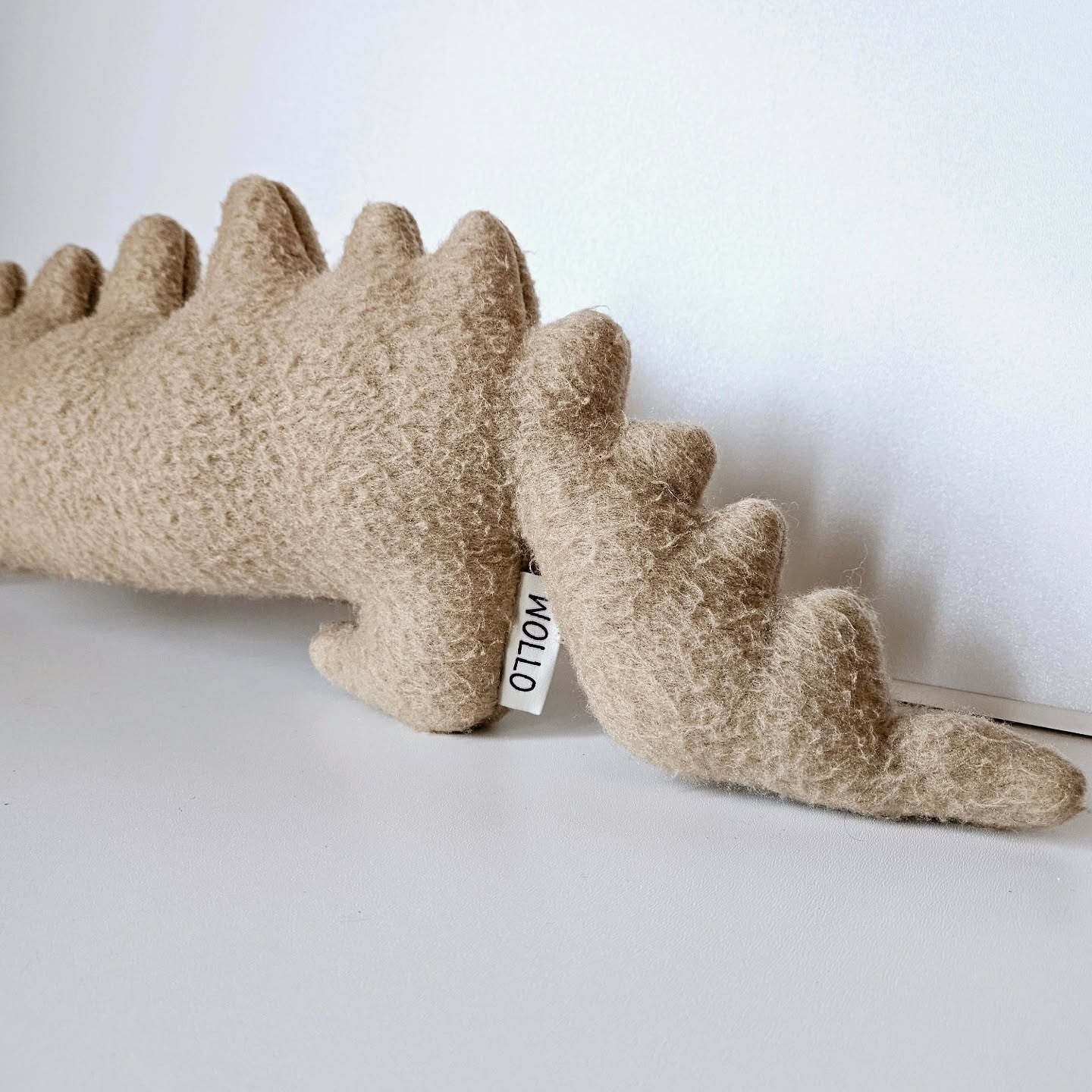 Kroko made out of pure 🐑 wool.