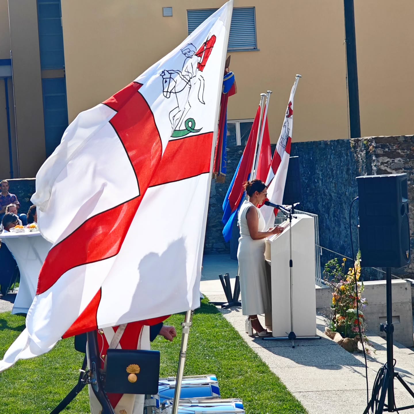 Cerimonia per l'inaugurazione del Palazzo Branca - Baccalà a Brissago.
Zeremonie zur Einweihung des Branca - Baccalà Palastes in Brissago.
Ceremony for the inauguration of the Branca - Baccalà Palace in Brissago.
#brissago #brissagoislands #visitbrissago
#visitticino #ticino #ticinoturismo #switzerland #switzerland🇨🇭 #travel #swiss #swissriviera #brissago4u #lake #boat
#fineartphotography
#swissalps #swissculture #loves_united_switzerland #switzerlandwonderland #got_greatshots #planet_earth_shots #suissebook #discoverthealps #discoverswitzerland
#mybrissago
@mybrissago
@lidobrissago
@tcbrissago
@bahiabrissagosnackbar
@cantina.giromit
#cantina.giromit
@aziendavitivinicolachiappini
#aziendavitivinicolachiappini