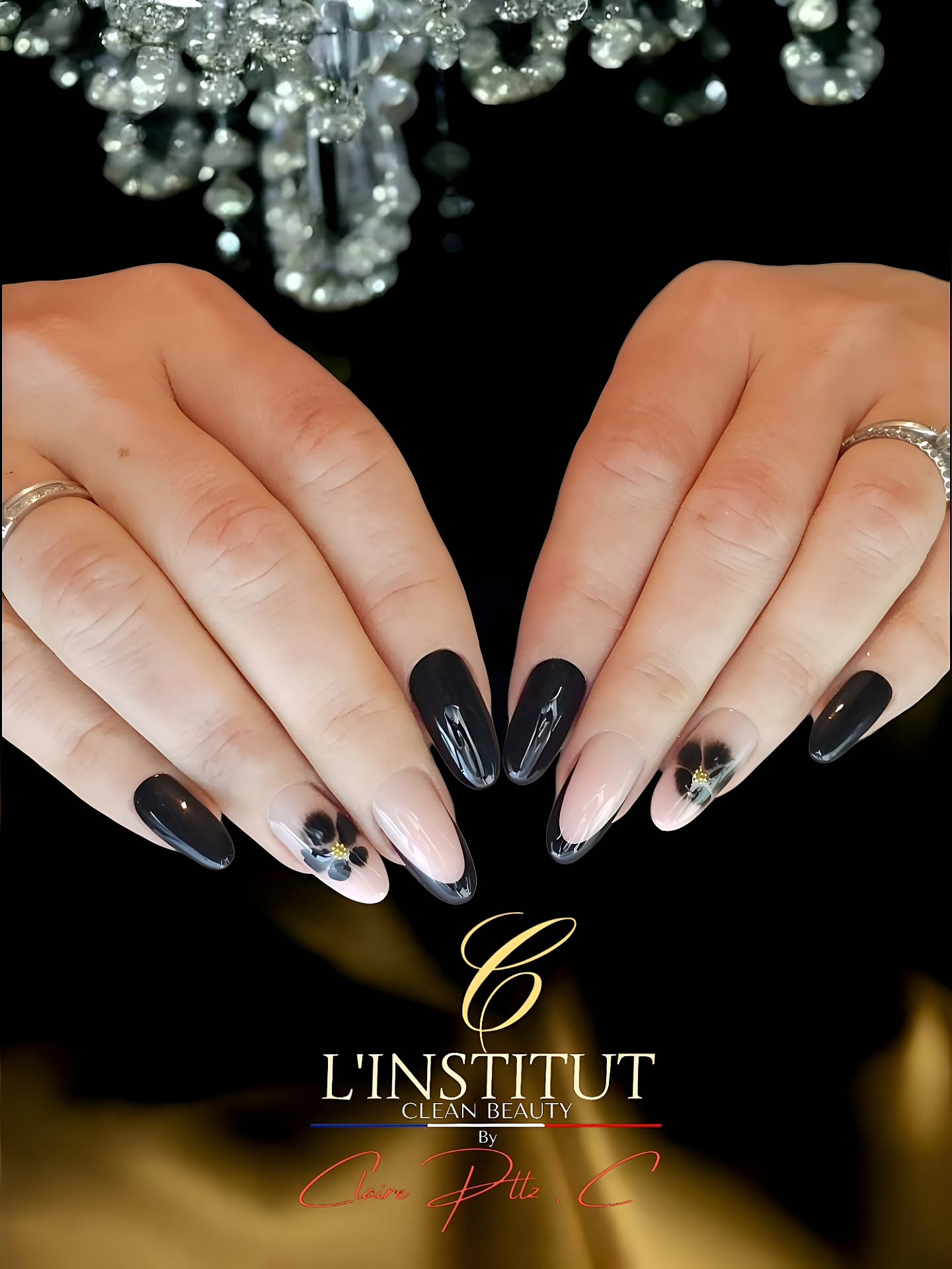 Plongez dans l’élégance absolue avec cette manucure sophistiquée.
L’alliance parfaite entre un noir laqué intense et un nude subtil offre un contraste chic et moderne. Sublimés par de délicates fleurs blooming noires aux cœurs dorés, les annulaires deviennent de véritables bijoux.
Une manucure glamour, raffinée et résolument tendance.
.
⚜️ 𝐂 -𝐋'𝐈𝐍𝐒𝐓𝐈𝐓𝐔𝐓 𝐂𝐥𝐞𝐚𝐧 𝐁𝐞𝐚𝐮𝐭𝐲 ⚜️
SOINS - ONGLERIE - BEAUTE DU REGARD - ÉPILATIONS
📆 𝗥𝗗𝗩 👉 lien en bio
🚘 A 5 min du centre ville de VALENCE
🅿️ PARKING PRIVATIF GRATUIT🫰
🚍 BUS Citea 4 ou Citea 8 🛑 Demande Arrêt :
🚸Centre commercial ou 🚸Pierre blanche
📍1310 Avenue de la République
07500 Guilherand-Granges
(En face de Auchan et Norauto)
BESOIN DE CONSEILS OU AUTRE DEMANDE ⁉️
Si aucune disponibilité ne vous convient, ou vous ne savez pas quelles prestations choisir, merci de laisser un message au : 07.81.13.48.24
.
.
.
.
#onglesvalence #nailsart #nailartvalence #manucurerusse #dromoise #ardeche #nails💅 #institutdebeauté #nailonfleek