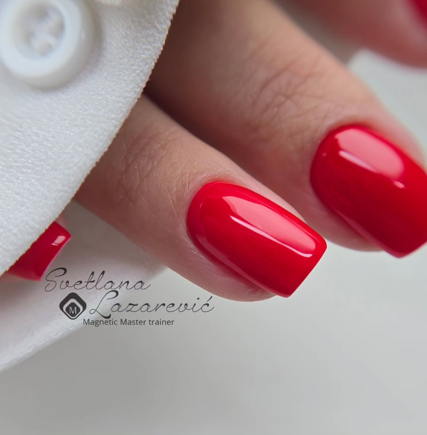 ❤️Marlyn Red @magneticnaildesign
#rednails #nailsbern #MagneticNailDesign #naileducation #nailistika #nailsnailsnails #nailstudio #nailslovers #nailsswiss #NailInspiration
