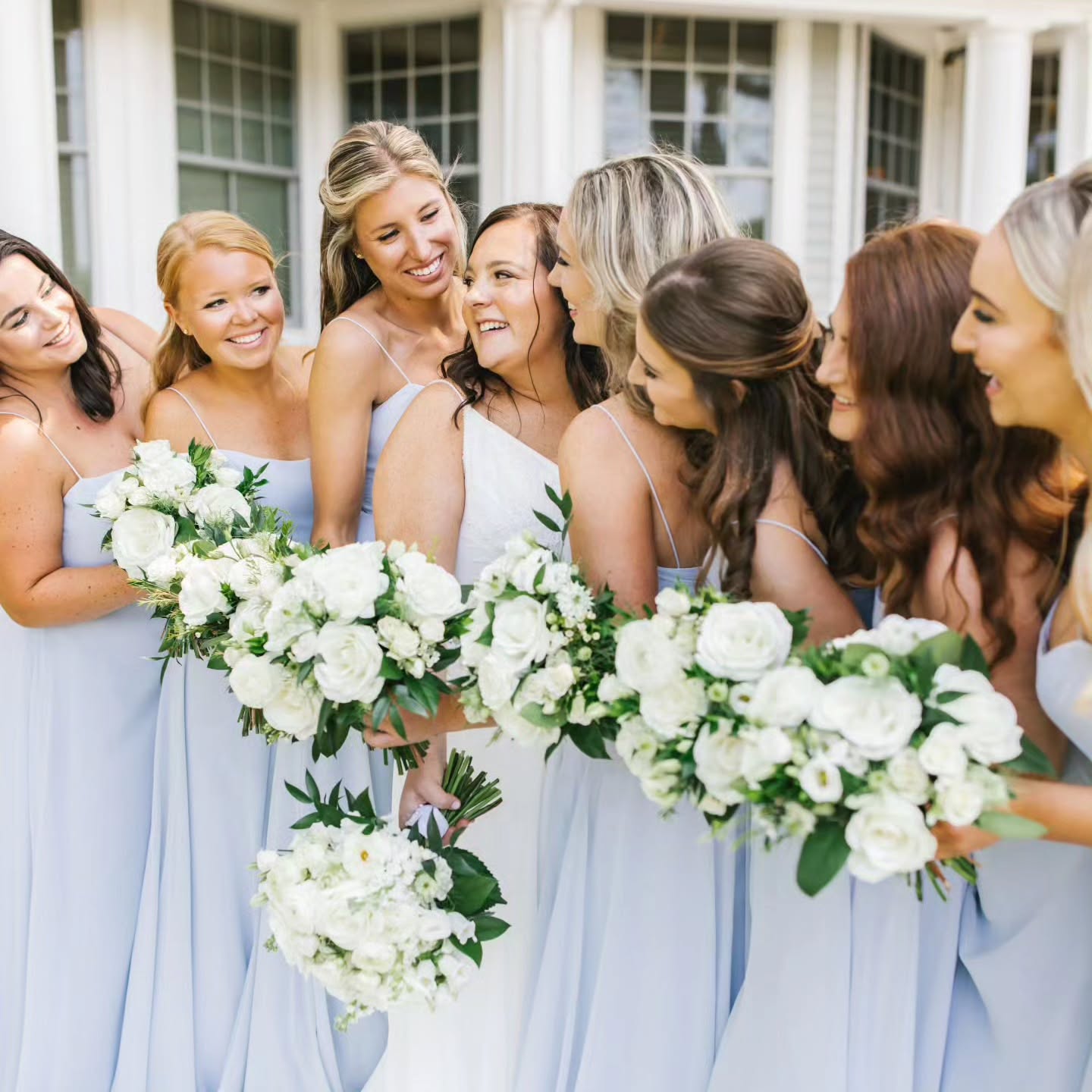 Whether your floral style is clean and rounded or wild and garden-inspired the key to a classic green + white palette is texture and variety. The fresh green buds and details add depth and interest, ensuring a timeless, but never boring look 💚
.
Photos @oksanamirocreative
Venue: Wianno Club
Planning @capecodcelebrations
Rentals @peakeventservices
Hair + Makeup @michelleshairandbeautybridal
Entertainment @night_shift_entertainment
Dress @flairboston
Floral @gardenpartycapecod