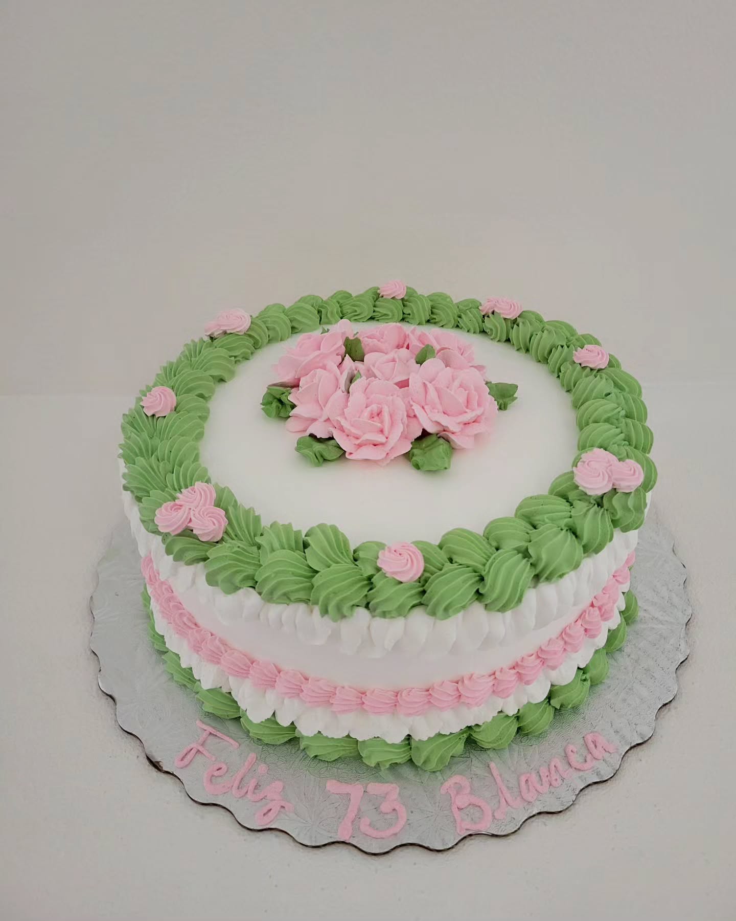 #floralcake #vintagecake #chantillycake