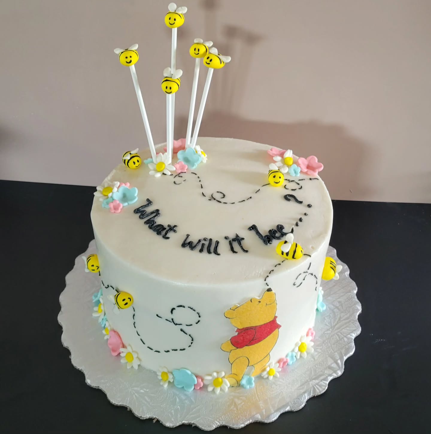 #genderrevealcake #winniethepoohcake