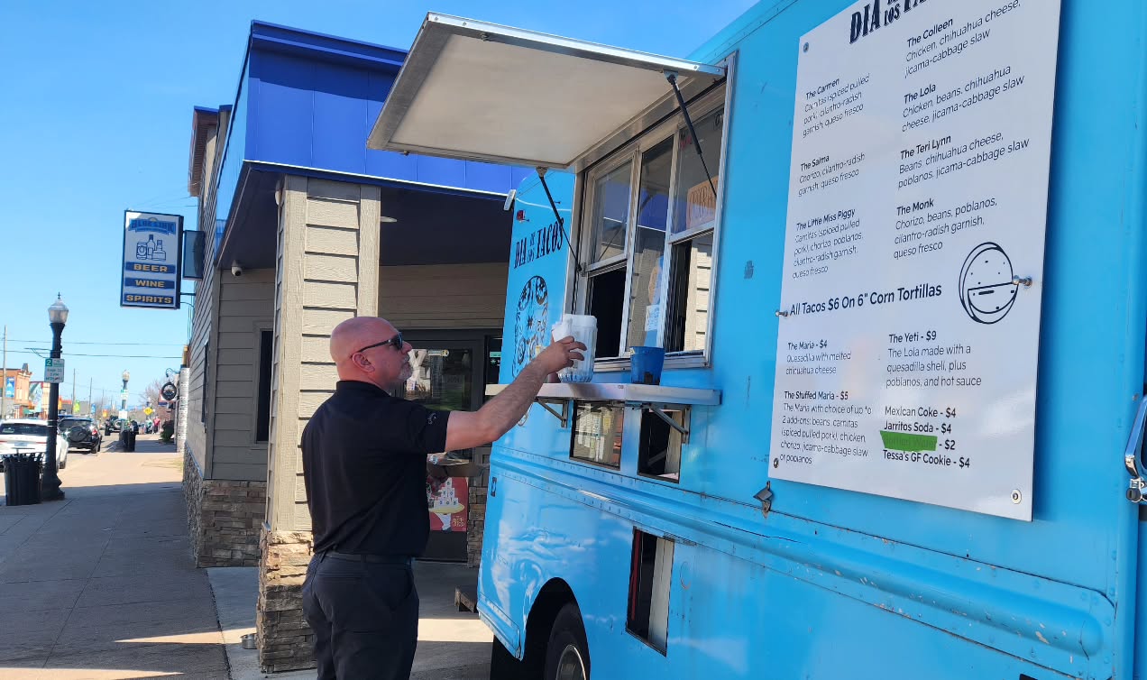 Here @bluelinkparty for lunch, 11am-3pm!
Catch us tonight @blackrocksbrewery from 4pm-9pm!