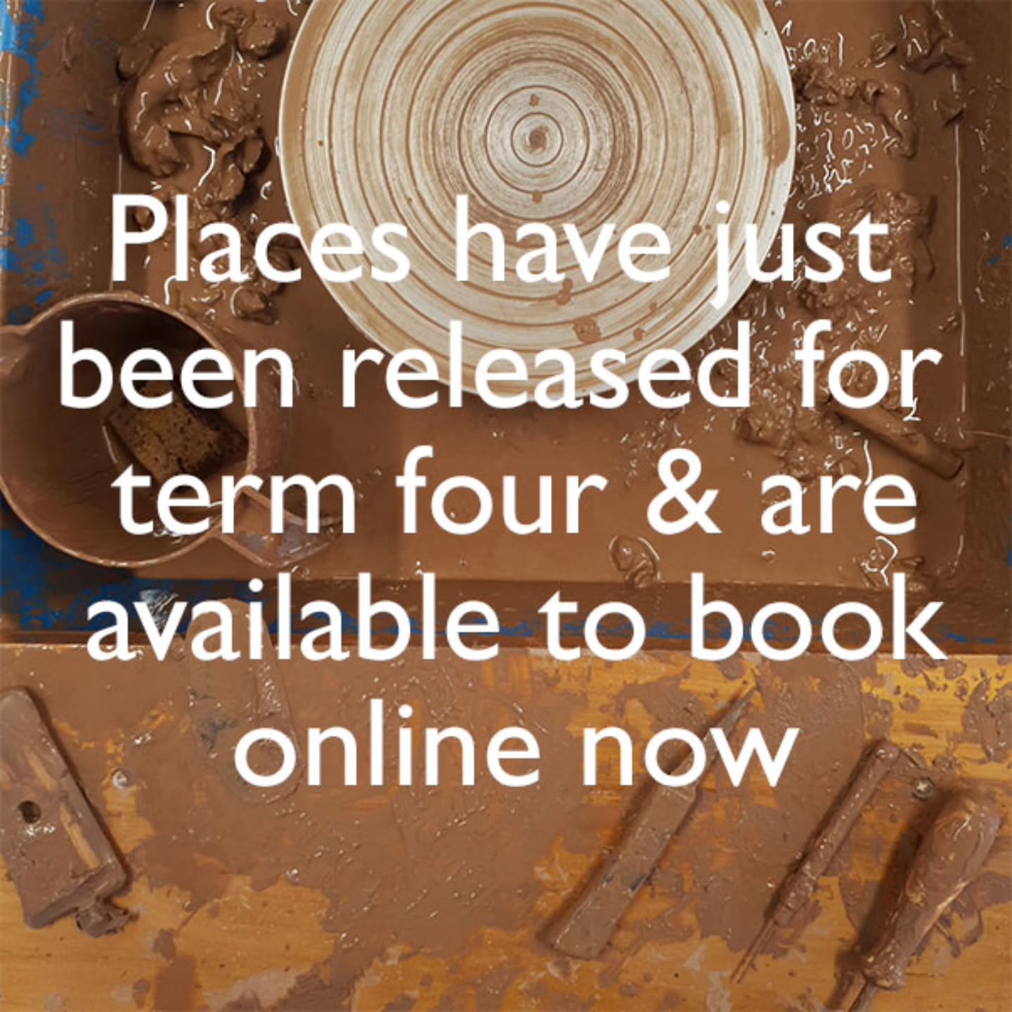 We have a smattering of places available for term four for throwing and handbuilding. The term starts next week so don't dilly dally if you want to get making with clay asap!
All available to book online now, follow link in bio
#claycommunity
#potteryclasses
#potteryworkshops
#potterytastersession
#makingpottery