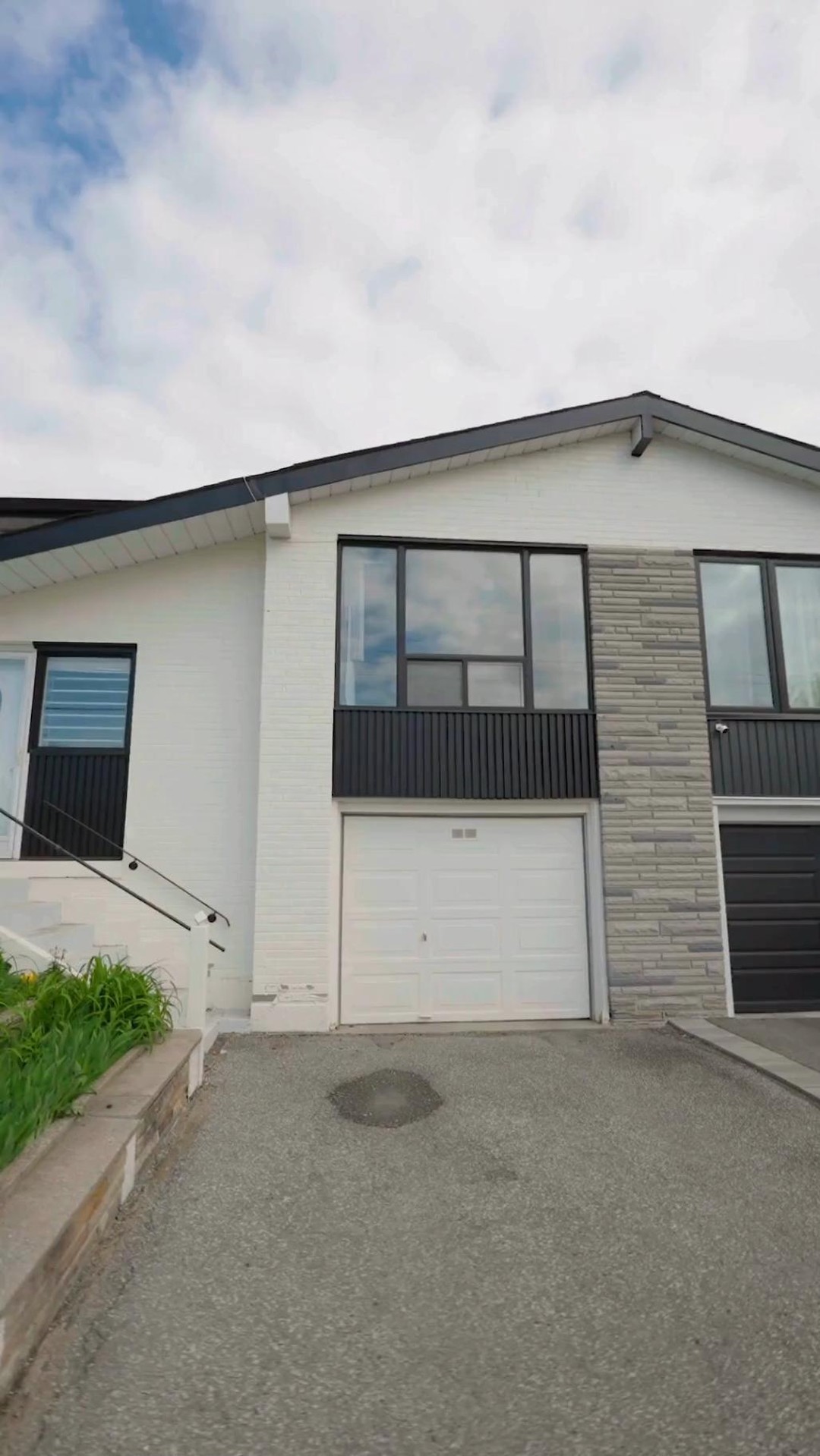 ๐ก Just Listed | 141 Grandravine Drive, North York
A spacious and well-maintained raised bungalow in the heart of York University Heights โ offering 3+1 bedrooms, 3 bathrooms, and a flexible multi-level layout perfect for families, professionals, or investors.
โจ Original hardwood floors
โจ Separate entrance to finished basement with income potential
โจ Fully fenced backyard for kids, pets, or entertaining
โจ Steps to York University, Finch West Station, major highways, schools & the future Finch LRT
This is more than a home โ itโs a chance to live, grow, or invest in one of North Yorkโs most connected communities.
๐ฒ Listed by Christiana Aolaritei | @christianaaolarite | 647-360-3335
#TorontoRealEstate #YorkUniversityHeights #NorthYorkLiving #GrandravineDrive #InvestmentProperty #ShoreviewTeam #RealEstateToronto #InLawSuite #JustListedToronto
๐ Brought to you by the Shoreview Team:
@robertj.ca @robertpiperni @myinvestoragent @ashleygordon98 @krisj.ca @rc1123_ @snookysells @manishakbuttar @karanopoulos @realtor_bobbi @michaelugrynrealty @morgan.emery @realtor.ju @christianaaolarite
