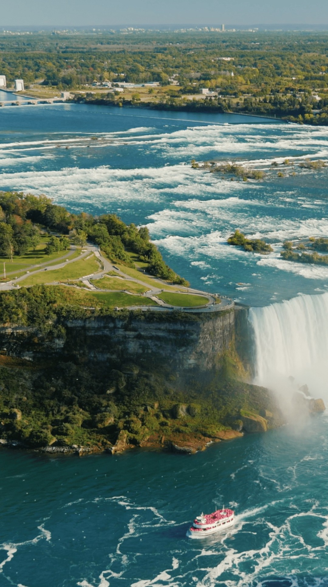 Canada’s cultural capital blends world-class cuisine, dynamic arts, and lakeside beauty in one cosmopolitan city: Toronto. 🏙️🍁
From Michelin-starred dining and global neighborhoods to wine country escapes and Niagara Falls day trips, this is a city that surprises and delights at every turn.
Reach out to plan your escape to Toronto—from lakeside strolls along Lake Ontario to curated day trips to wine country and Niagara Falls.
#VirtuosoTravel #SoVirtuoso