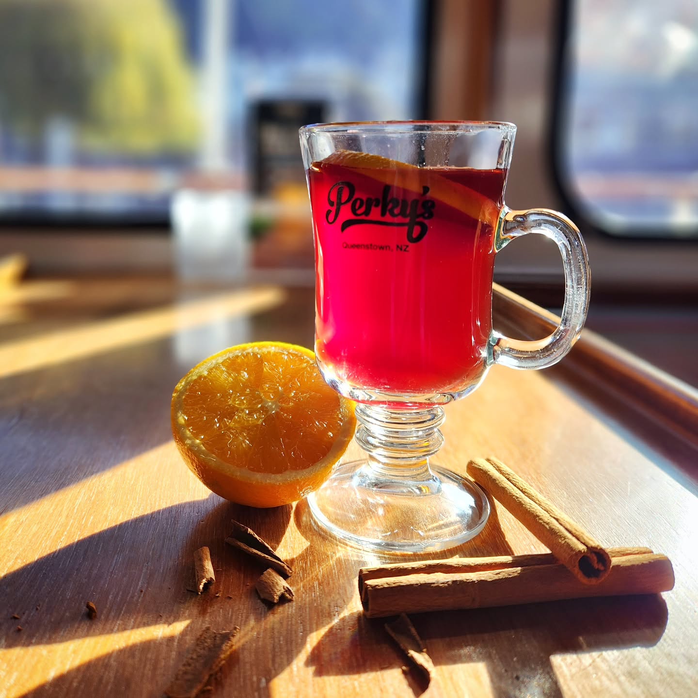 Mondays just got warmer! 🔥 Kickstart your week with a cozy cup of mulled wine 🍷 and a little extra something special - head to the boat to find out more! ✨️