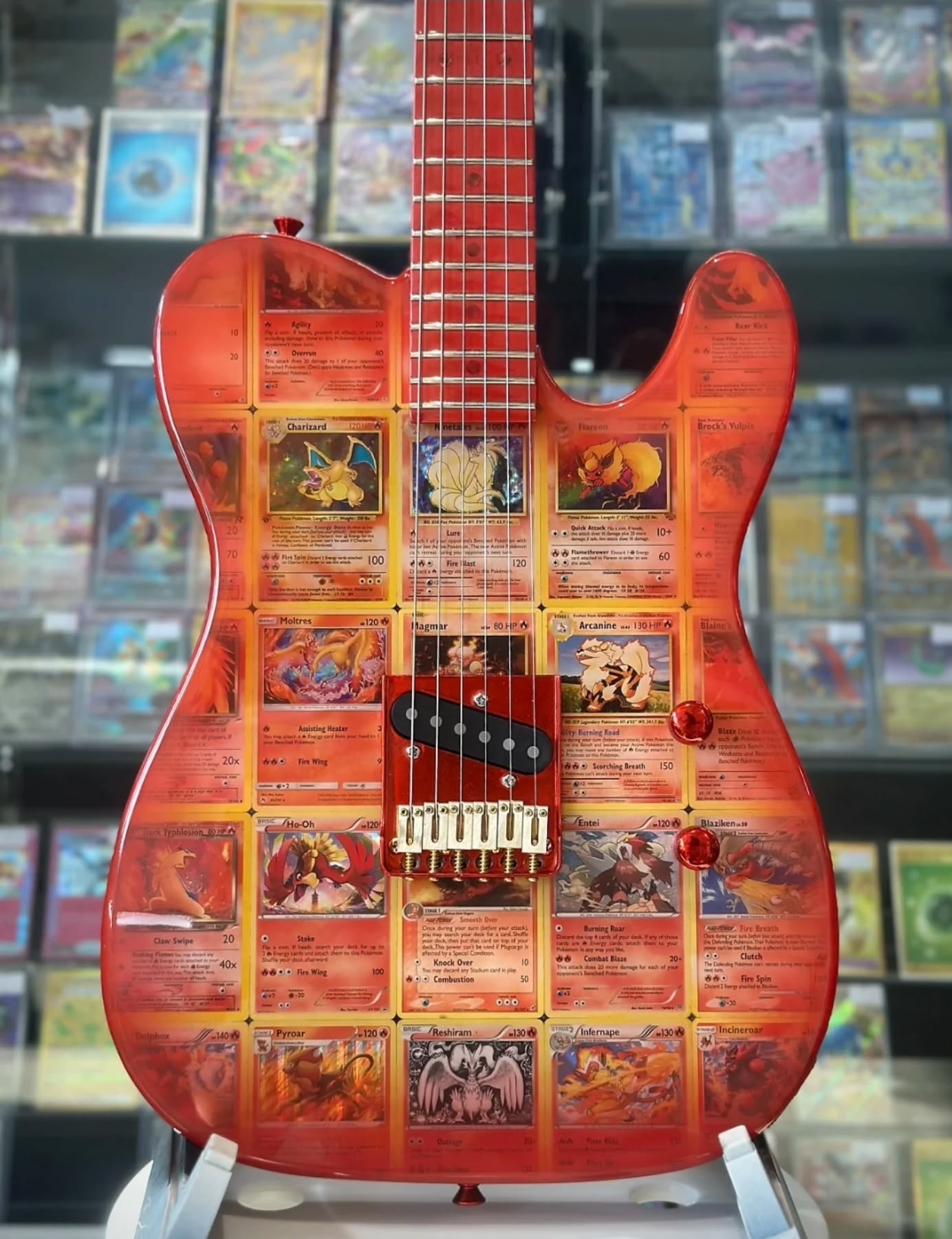 What do you think, should I buy this guitar?? @gepettosguild I'm so tempted!!
.
.
.
.
.
.
#pokemon #pokemontcg #pokemoncards #pokemorning #guitar #luthier