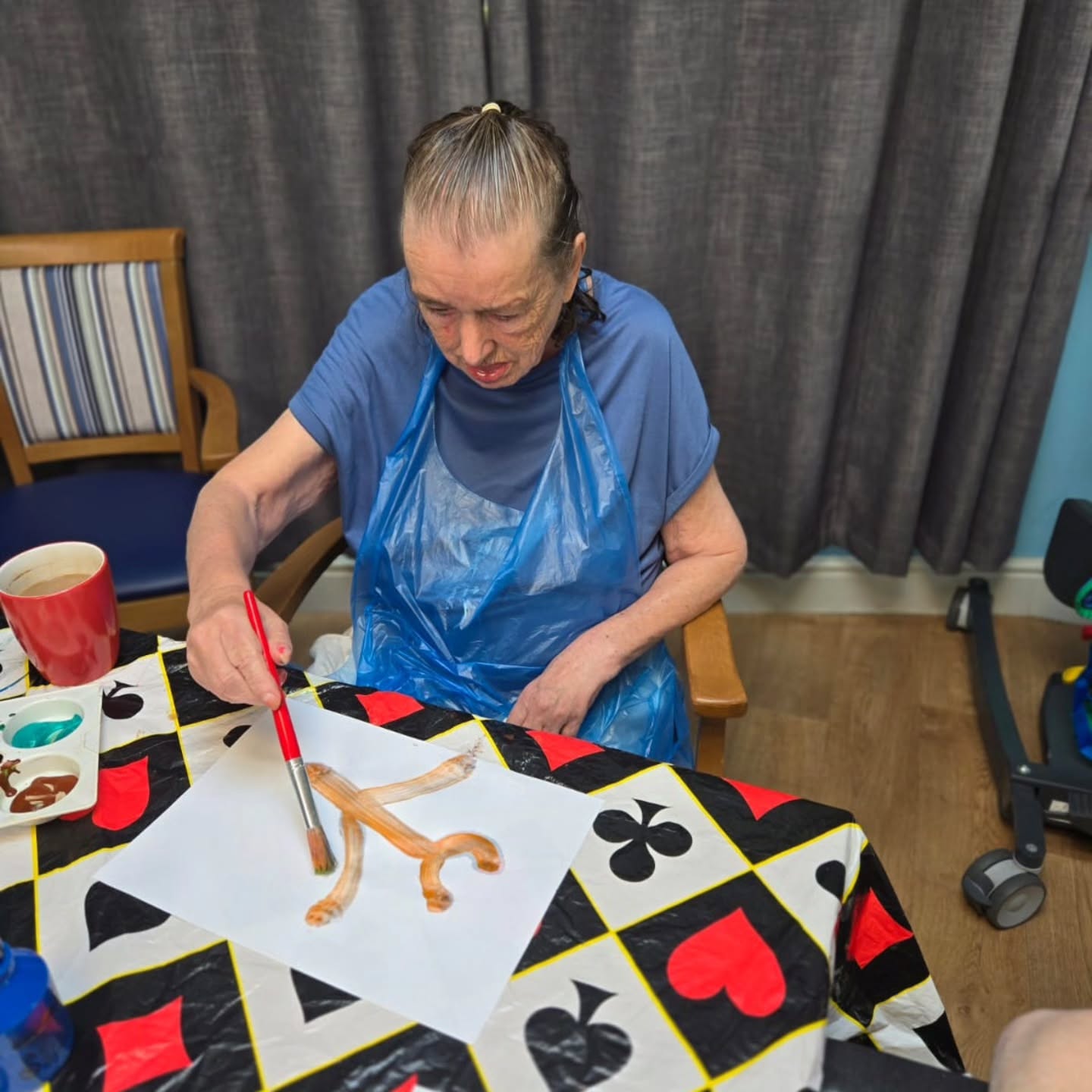 Ashton Care has been enjoying a bit of arts and crafts this week! 🎨✨ Sometimes, it’s the simple things that bring the most joy. Also, nothing beats a peaceful walk along the beach 🌊 or a stroll through the gardens 🌸, taking in the beautiful flowers and fresh air. 🌿
#AshtonCare #ArtTherapy #BeachVibes #NatureWalks #Mindfulness #FreshAir #GardensOfBeauty #CraftingJoy #PeacefulMoments