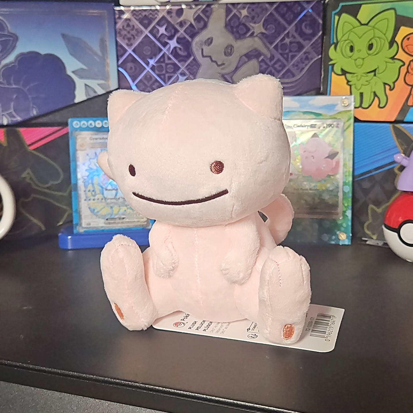 A wild Mew? I mean, Ditto appeared!! He's my favorite, so naturally, I was so excited when Pokemon Center came out with all these plushies. Who is your favorite Pokemon?
.
.
.
.
.
.
#pokemorning #pokemon #pokemontcg #pokemoncards #pokemonplush #plushies #plush #tradingcards #tradingcardgames