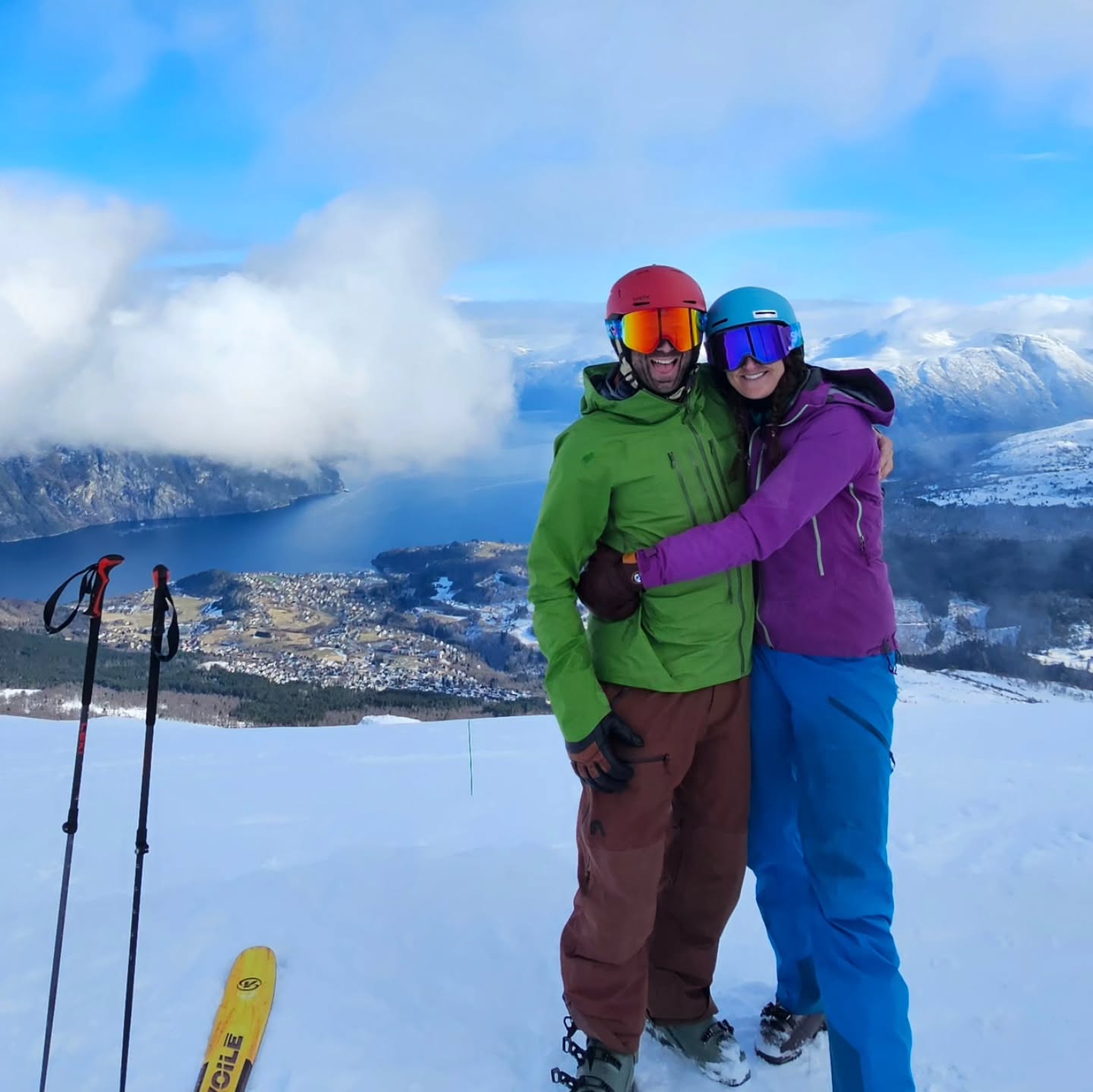 10 years married to this lovely lady! Pinch me.
🤓
I know, this aint about bbq, but we are literally a mom and pop shop! @wildflourbakerymt
🧡🥃
#marriageiscool